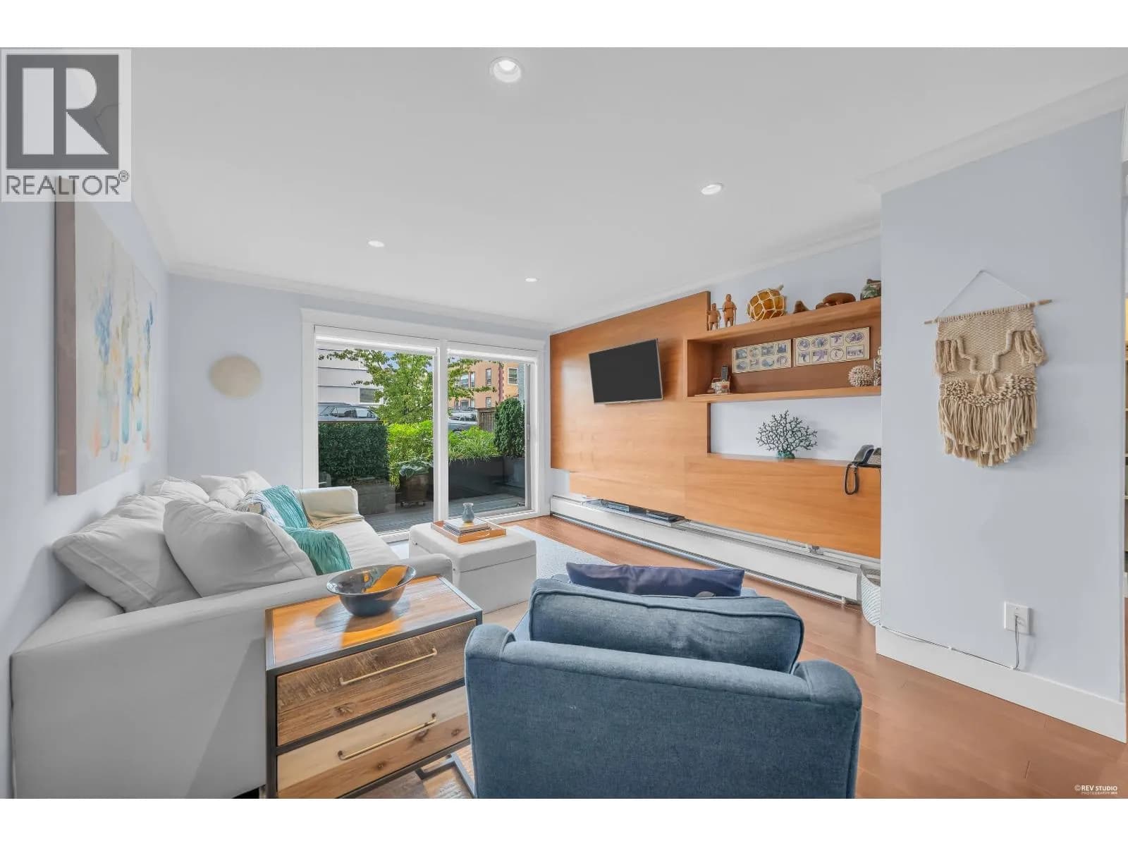 2040 CORNWALL AVENUE, Vancouver