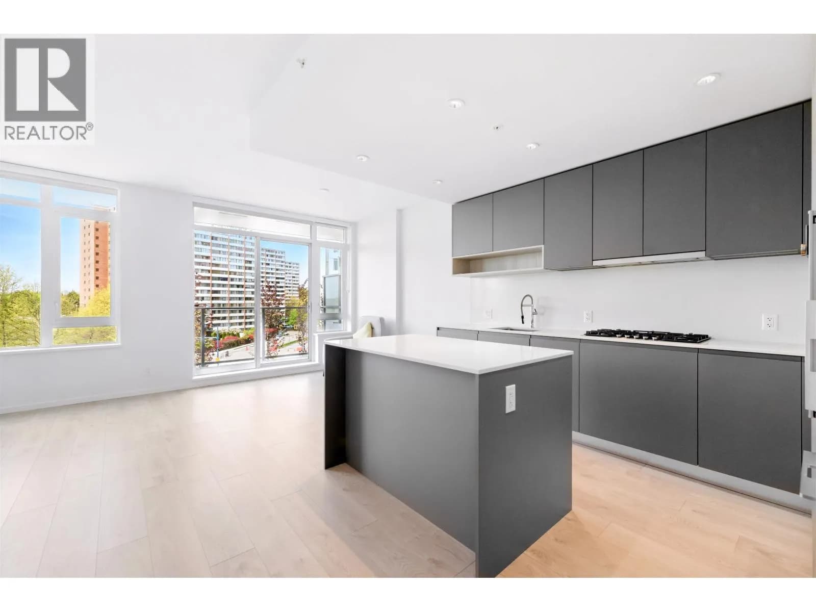 #422 6808 MINORU BOULEVARD, Richmond, BC photo 2
