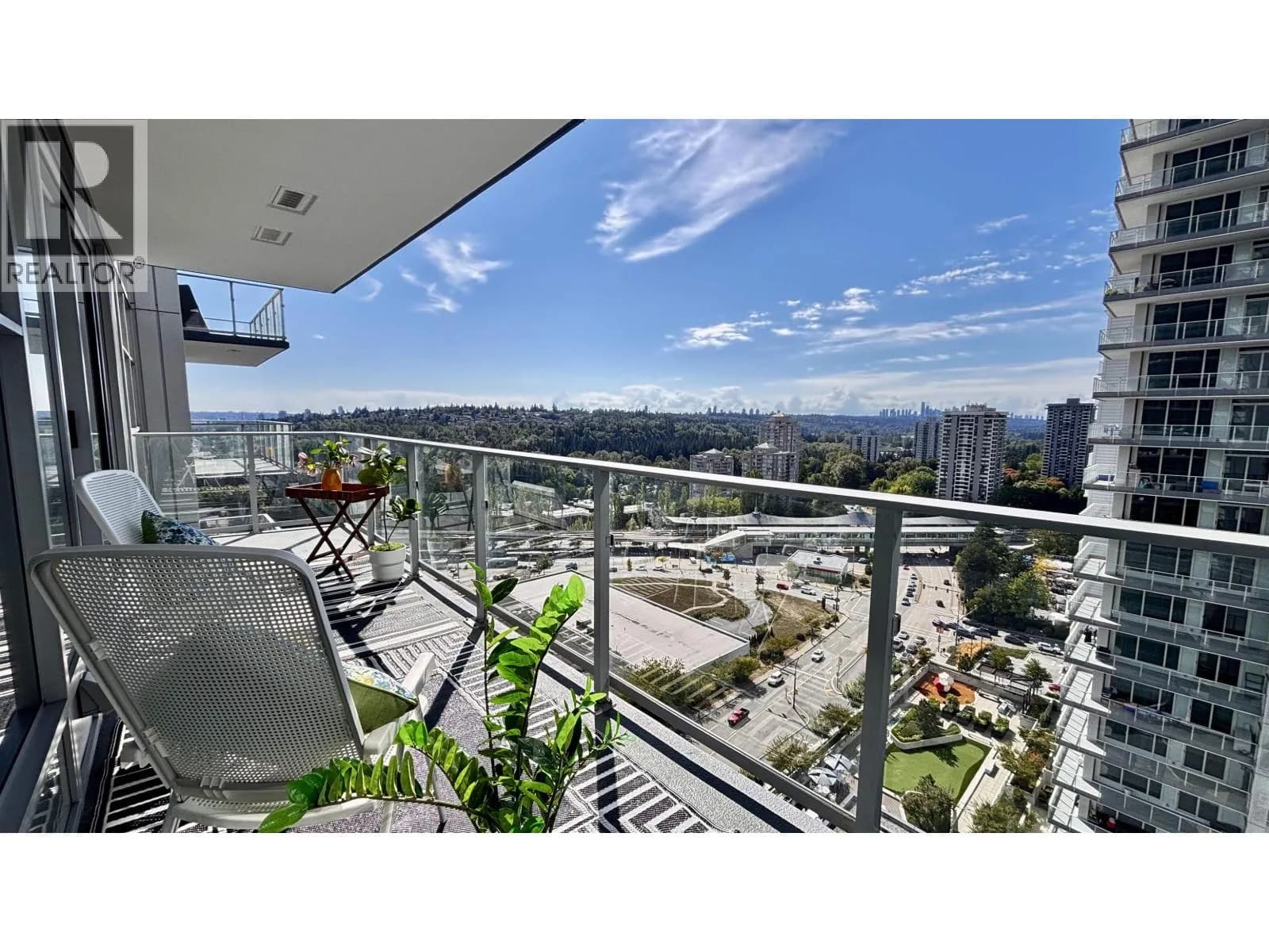 #1301 3888 EVERGREEN PLACE, Burnaby, BC photo 2
