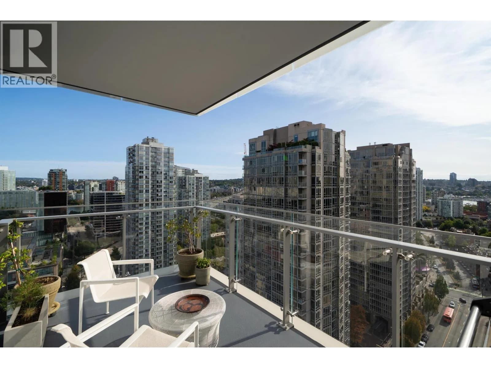 #2004 885 CAMBIE STREET, Vancouver, BC photo 4