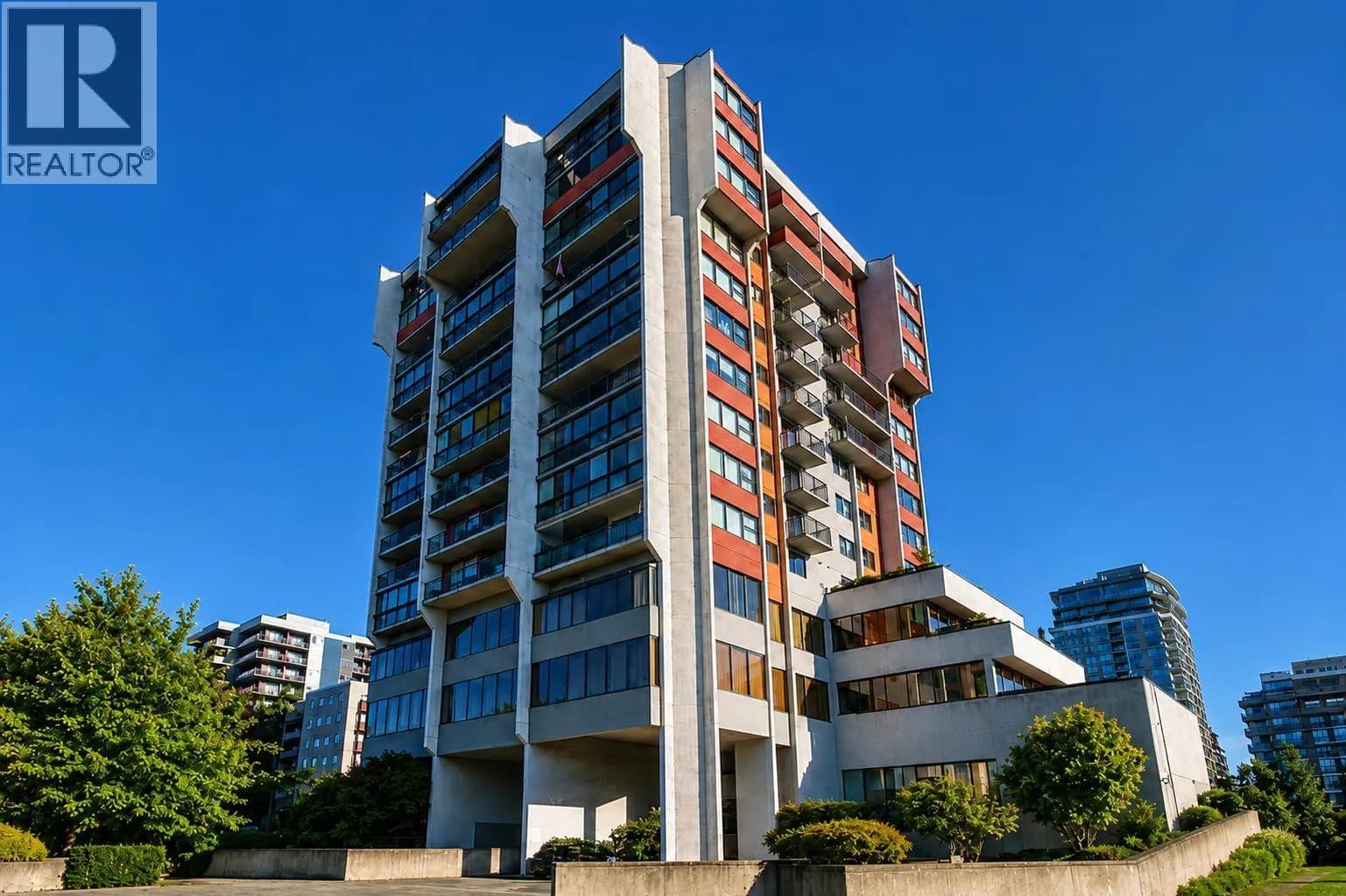 1515 EASTERN AVENUE, North Vancouver