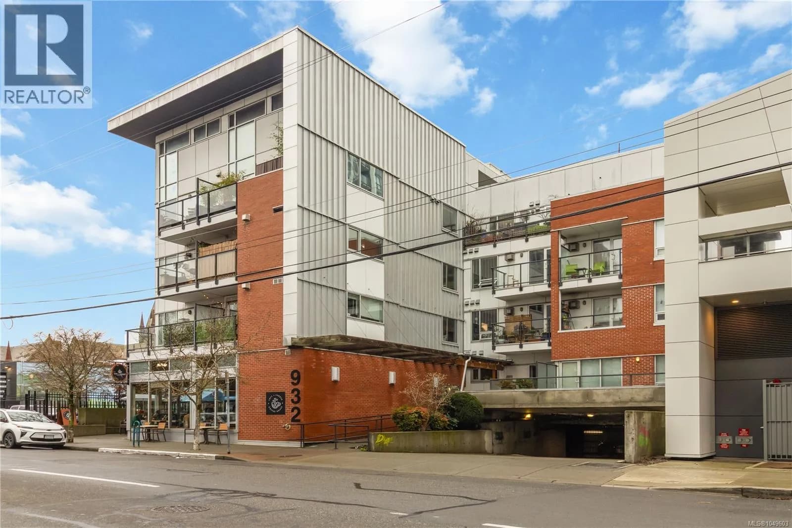 #301 932 Johnson St, Victoria, BC photo 1