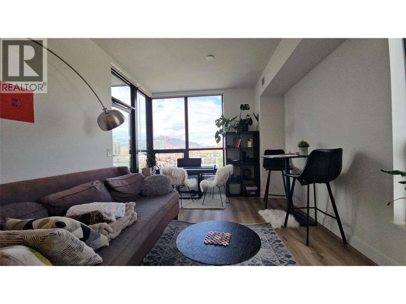 #1008 1488 Bertram Street, Kelowna, BC photo 4