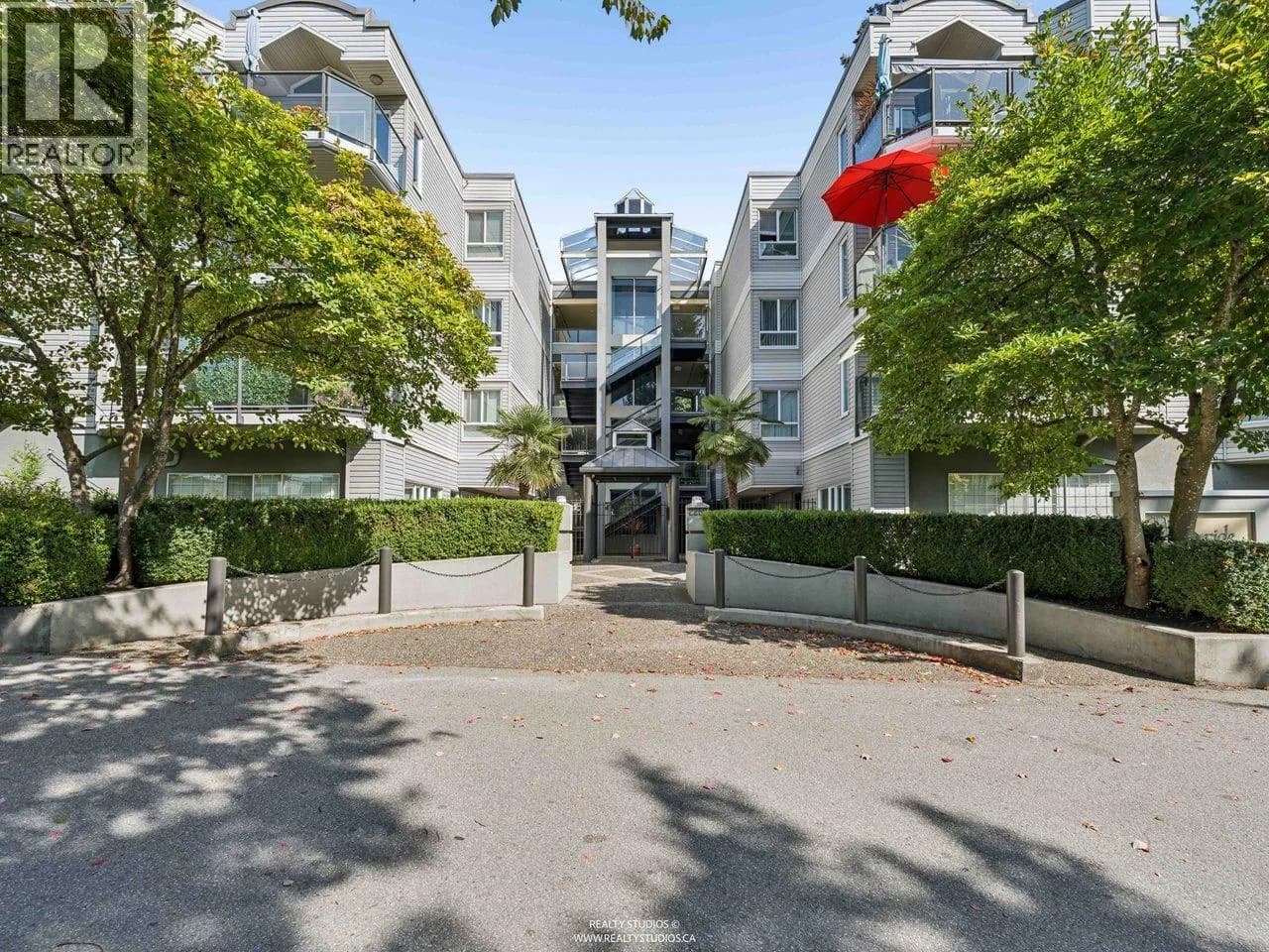 2250 SE MARINE DRIVE, Vancouver