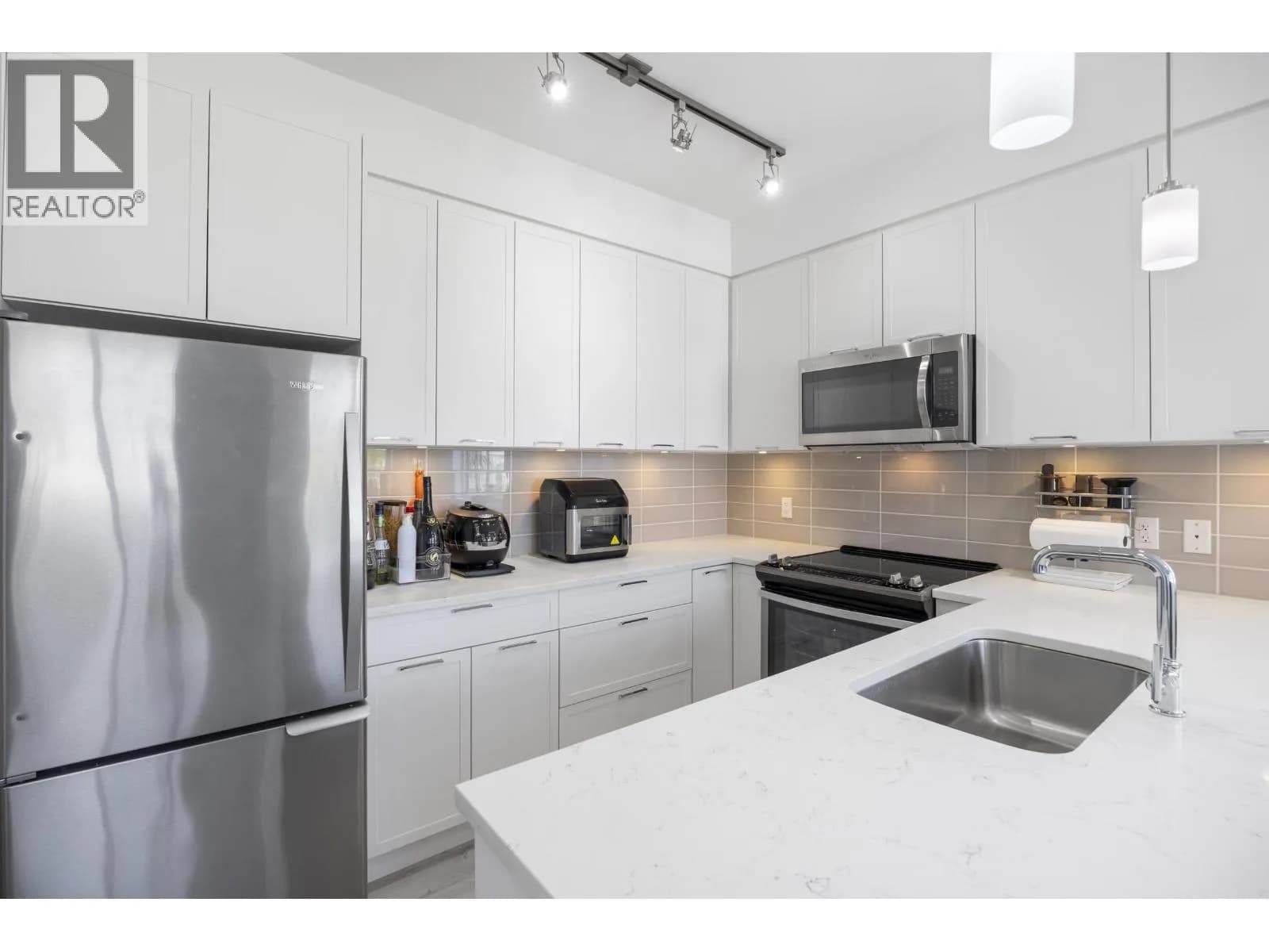 828 GAUTHIER AVENUE, Coquitlam