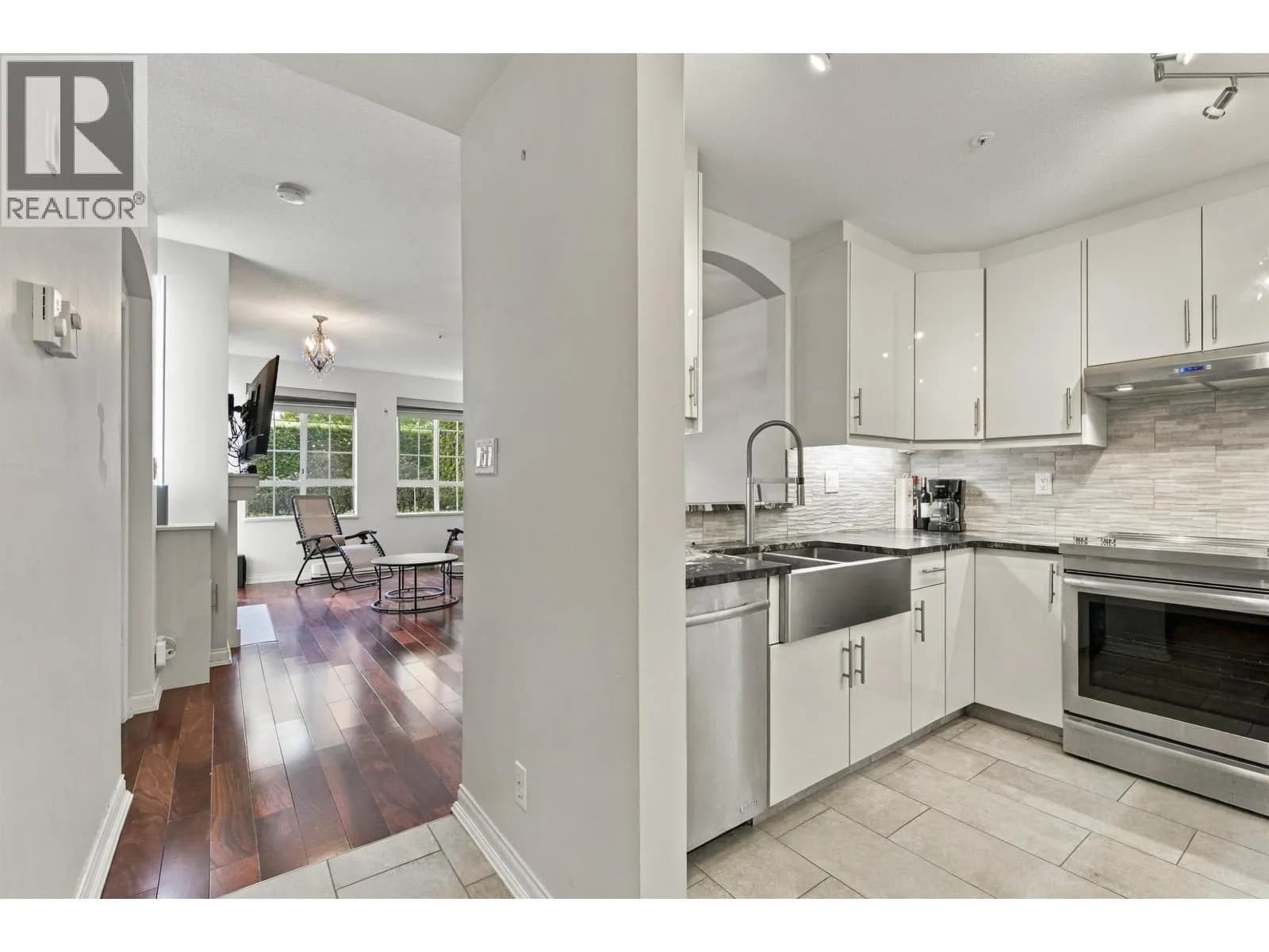 #109 5835 HAMPTON PLACE, Vancouver, BC photo 2