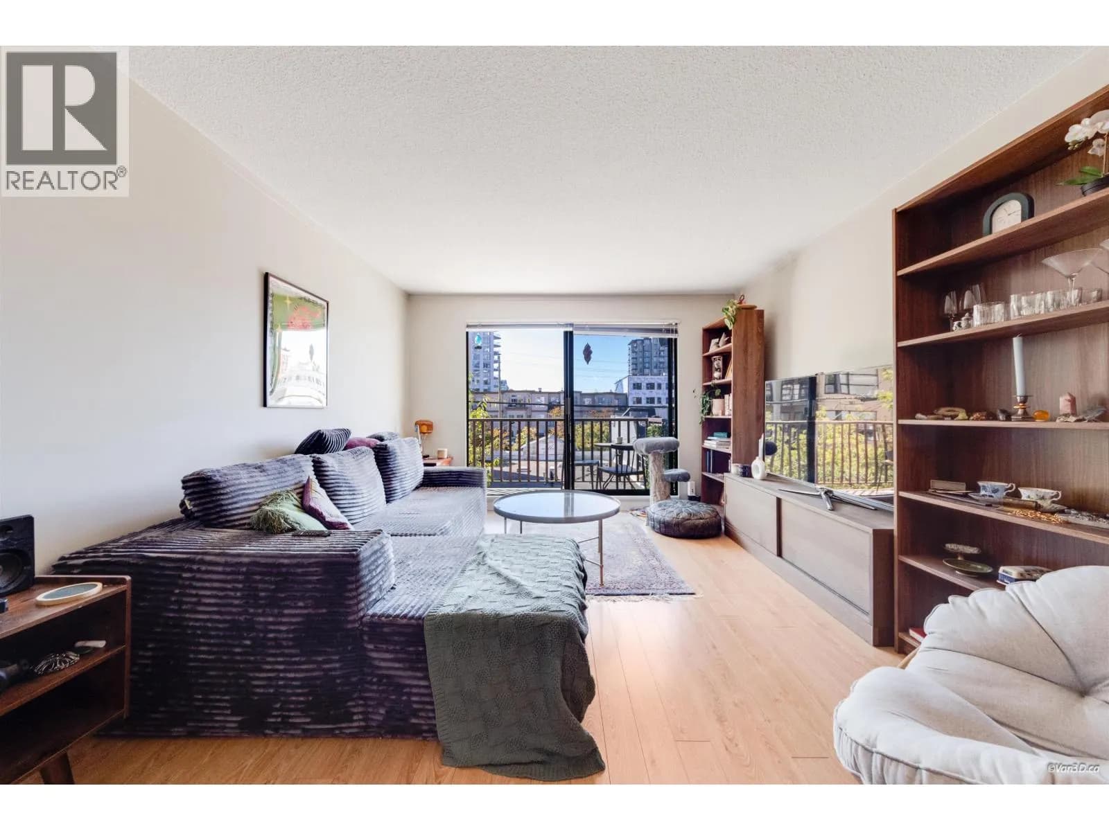 #107 131 W 4TH STREET, North Vancouver, BC photo 3