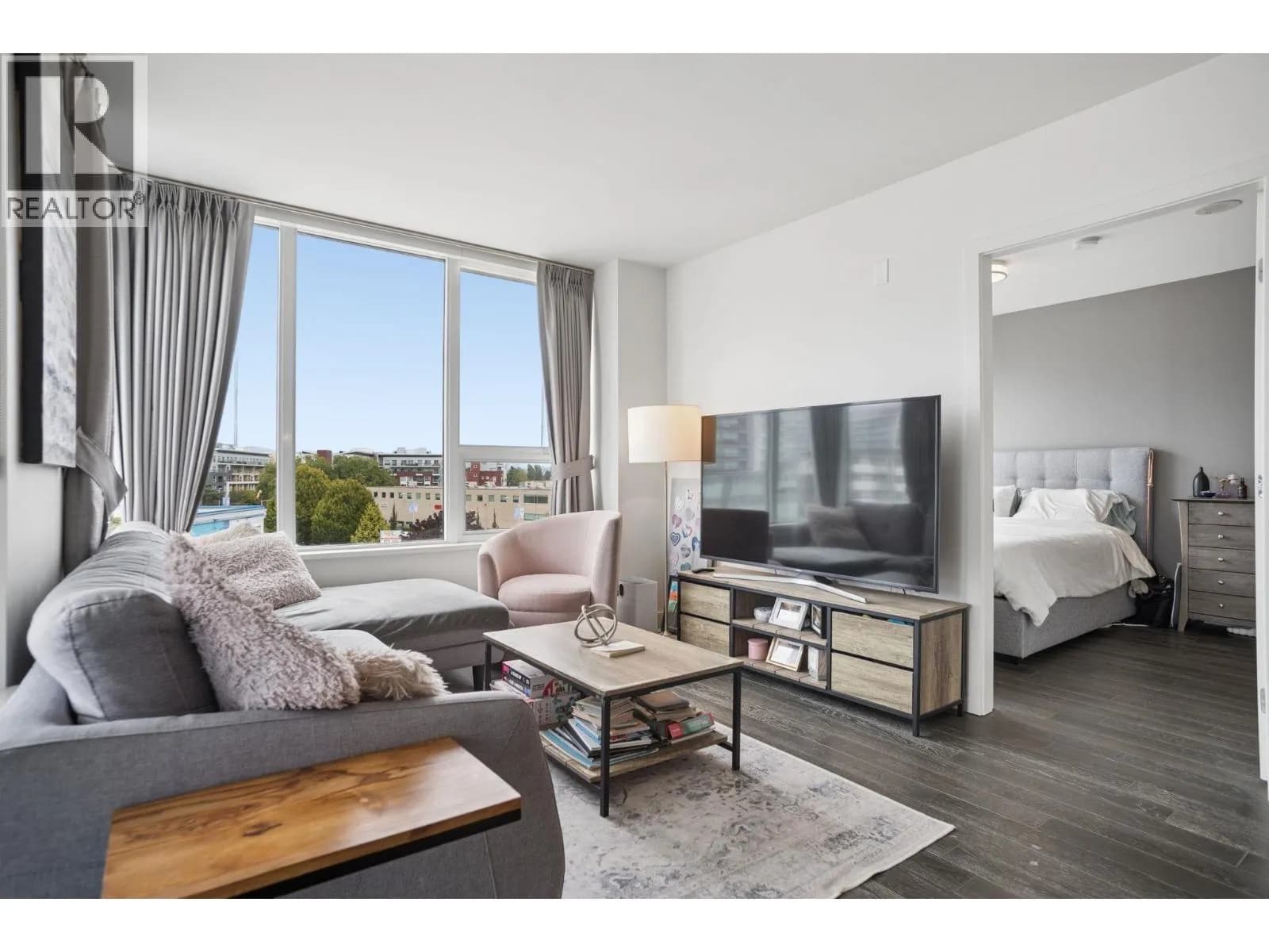 #608 7488 LANSDOWNE ROAD, Richmond, BC photo 2