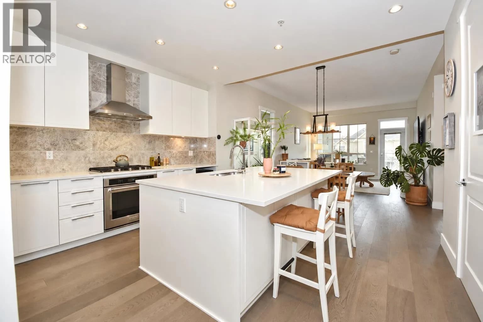 #229 5535 ADMIRAL WAY, Delta, BC photo 2