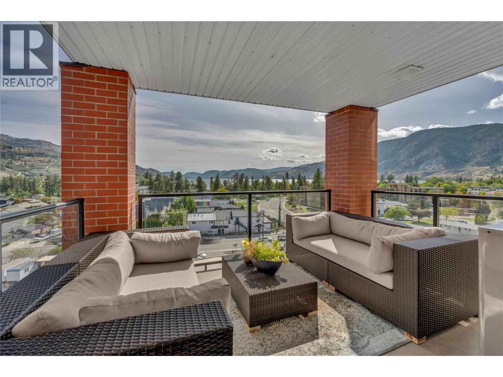 #807 3388 Skaha Lake Road, Penticton, BC photo 4