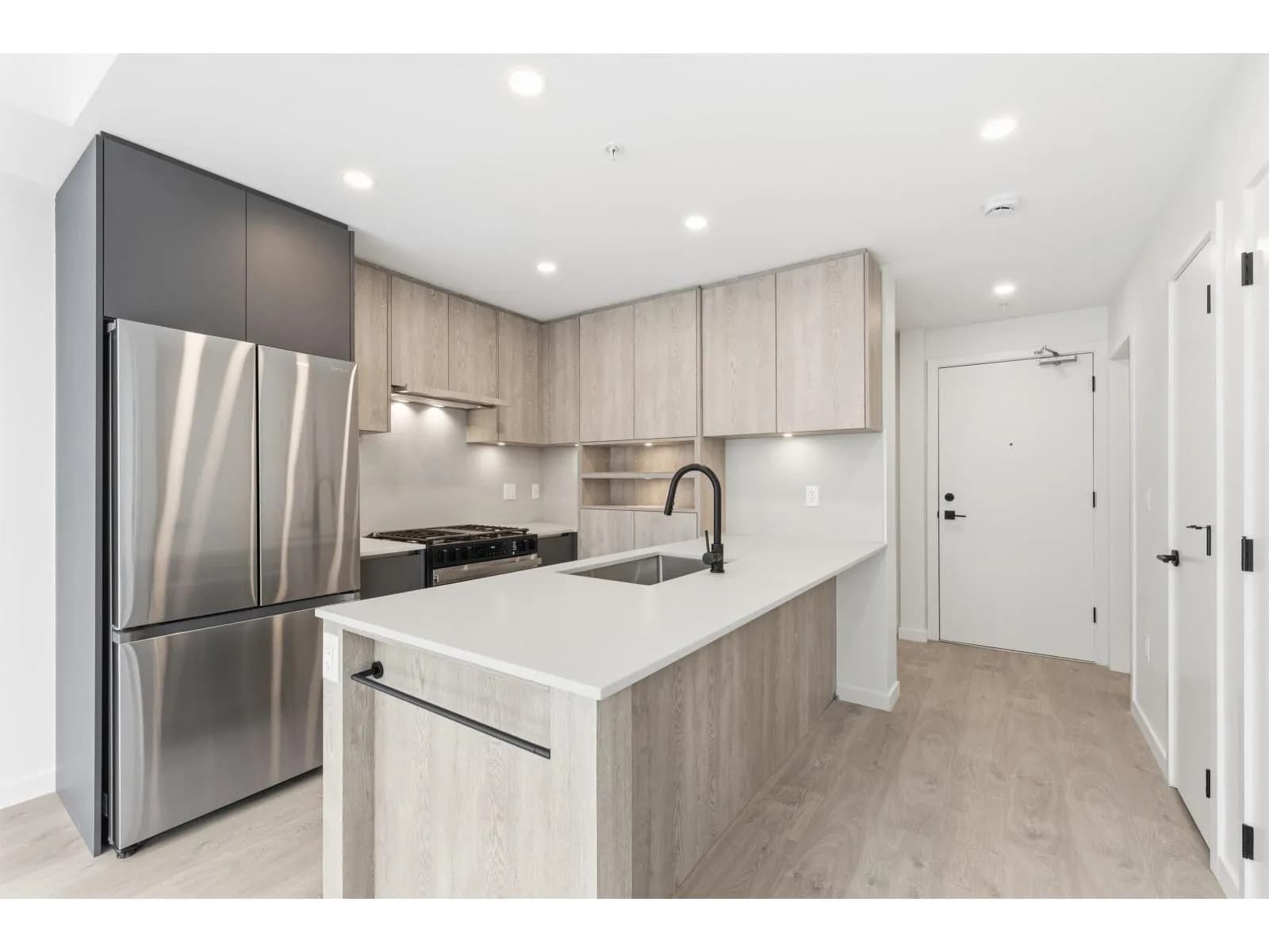 19577 65B AVENUE, Surrey