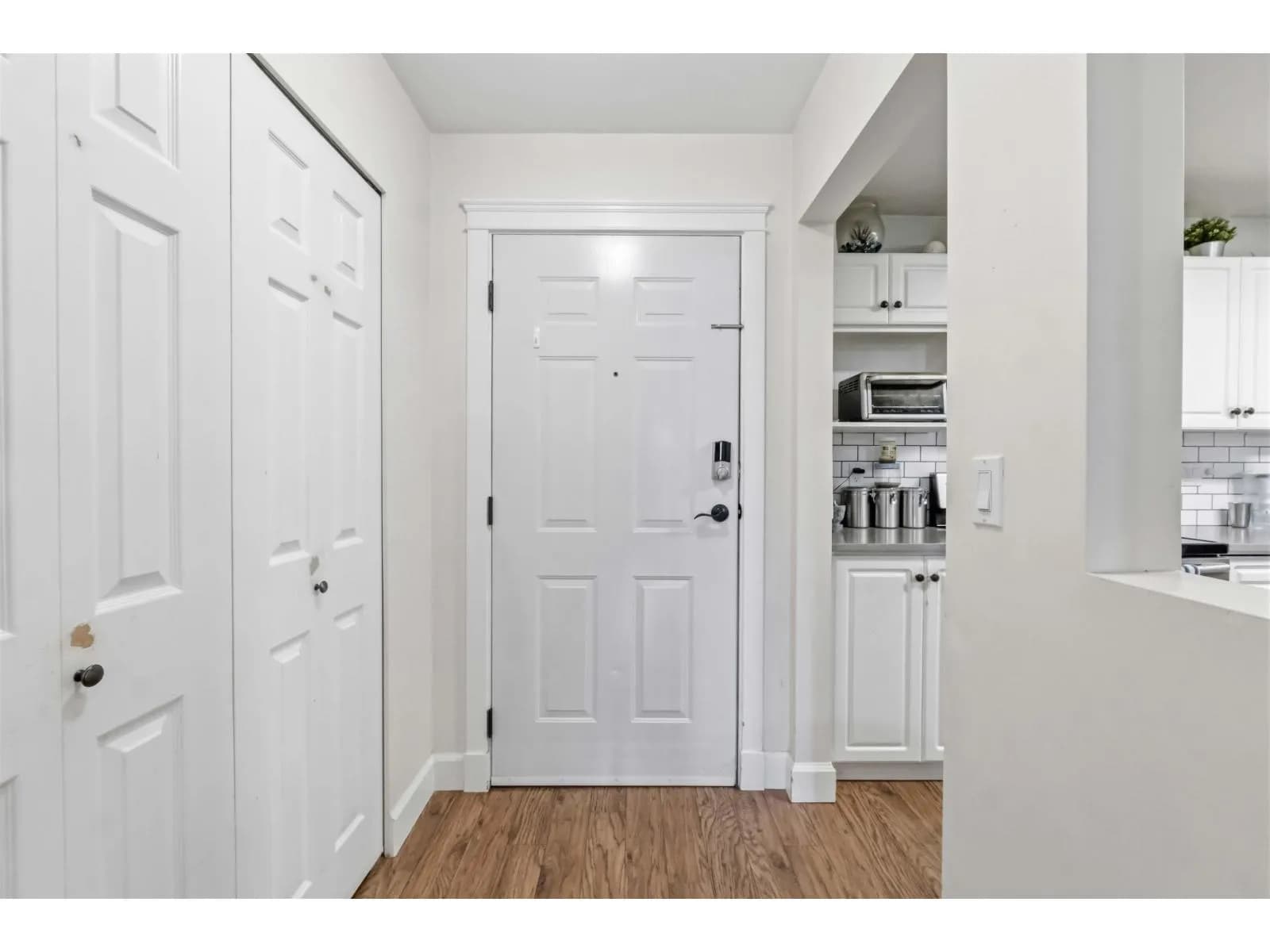 #405 2435 CENTER STREET, Abbotsford, BC photo 2