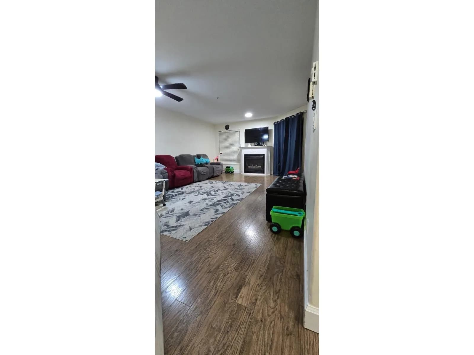 #405 2435 CENTER STREET, Abbotsford, BC photo 3