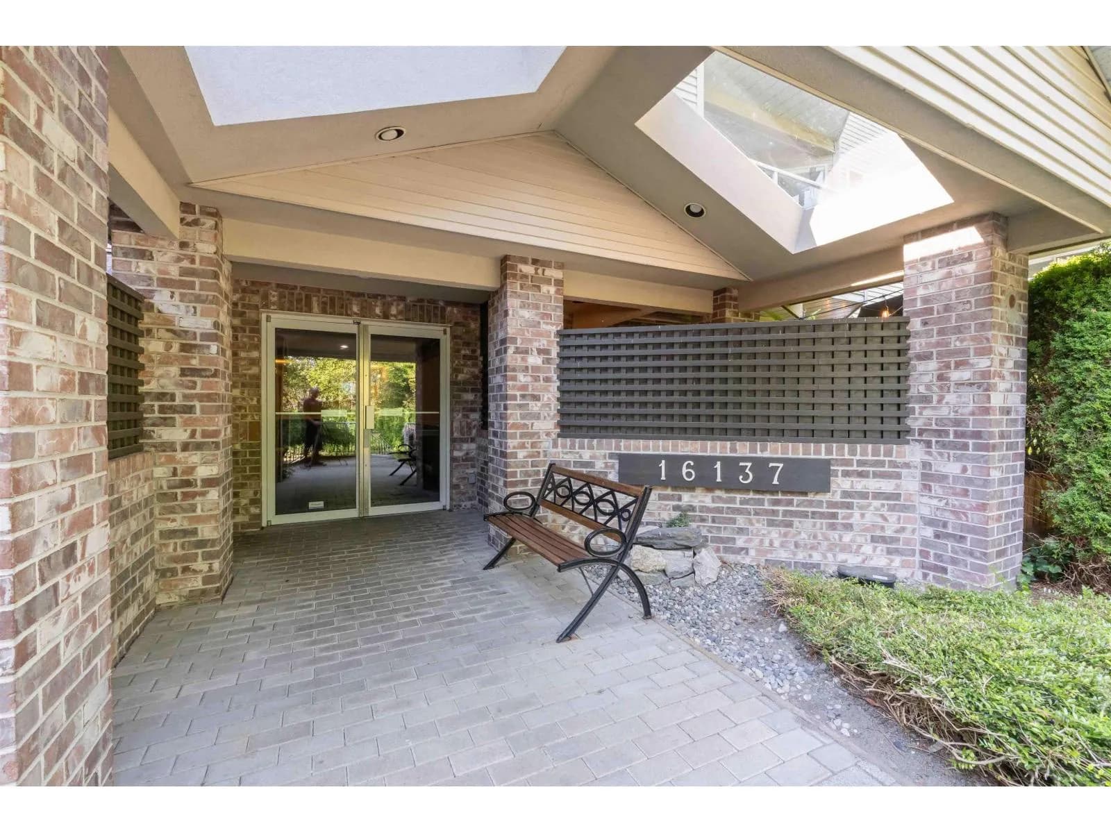 #105 16137 83 AVENUE, Surrey, BC photo 3