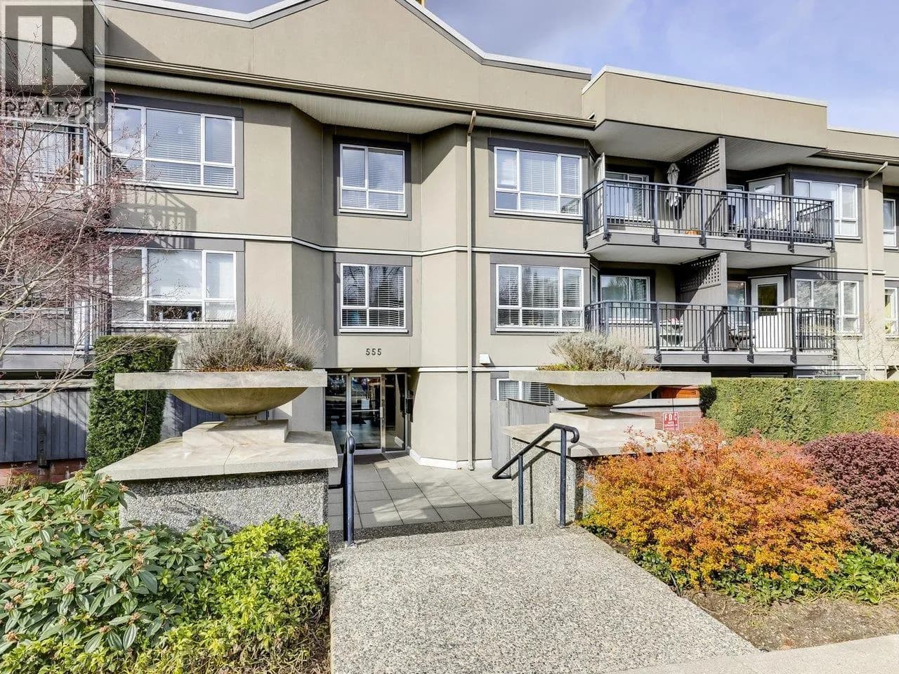 555 W 14TH AVENUE, Vancouver