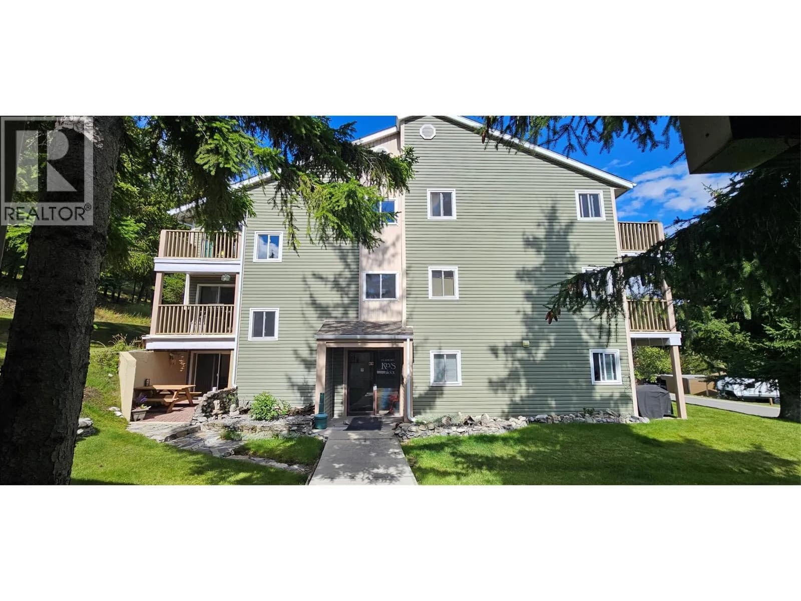 #301A 1335 ALPINE Drive, Elkford, BC photo 3