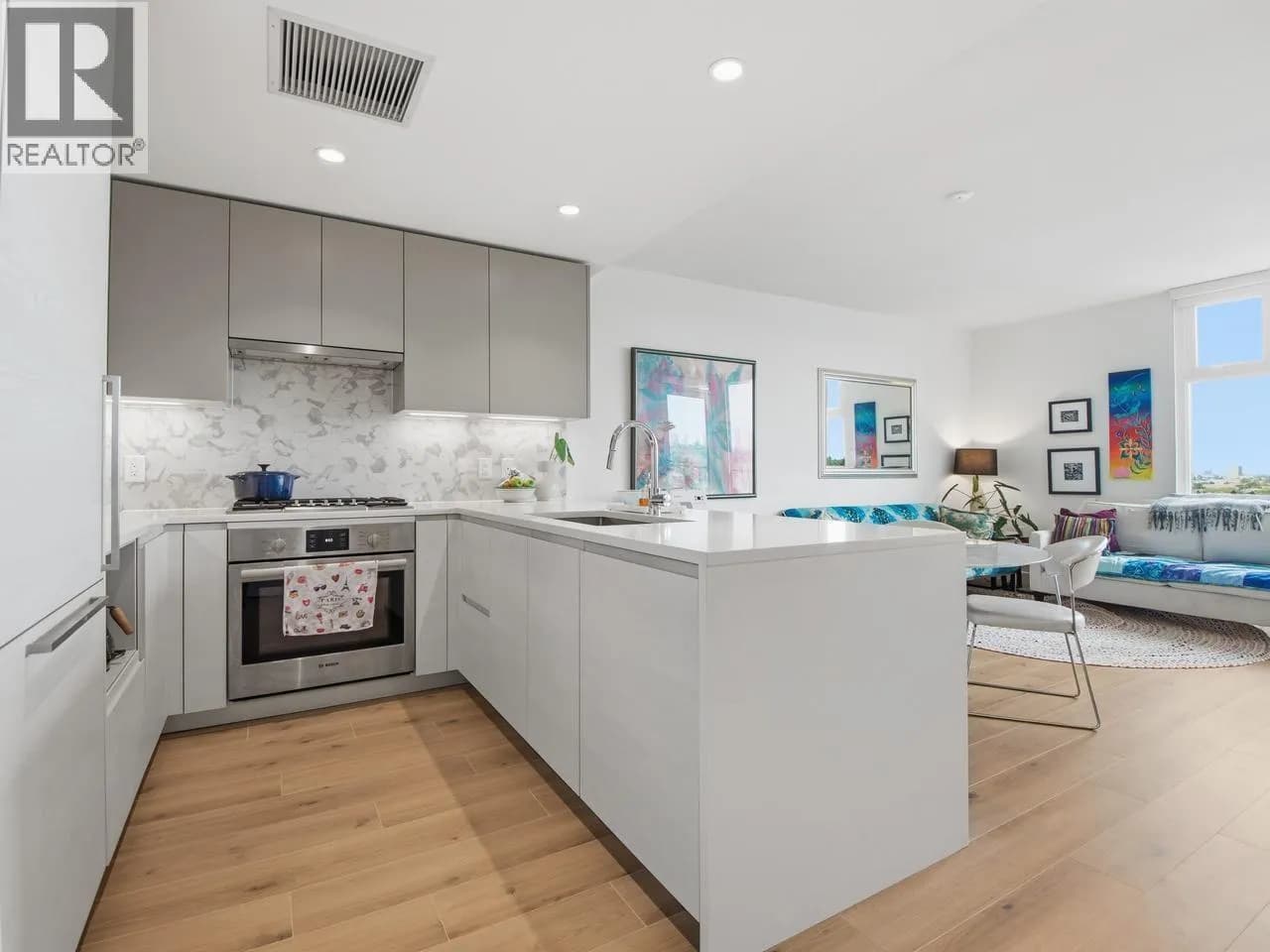 8188 FRASER STREET, Vancouver