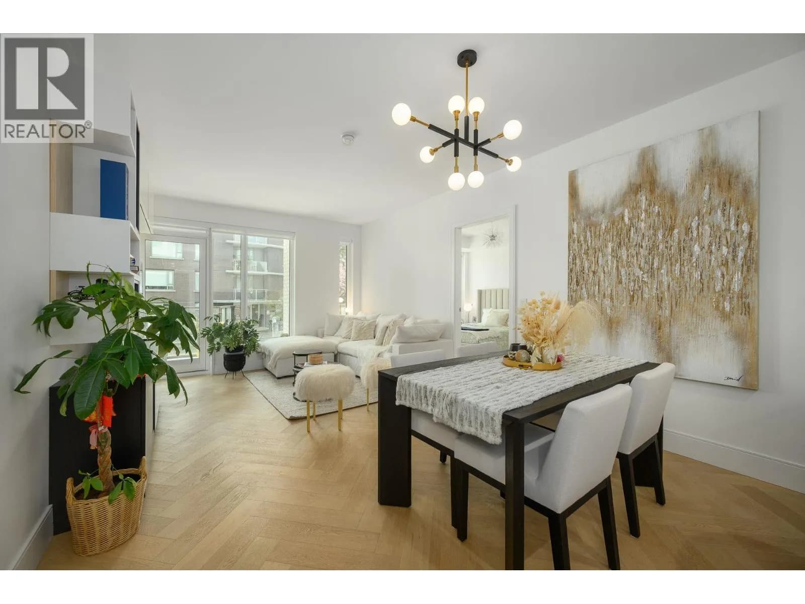 #204 4675 CAMBIE STREET, Vancouver, BC photo 2