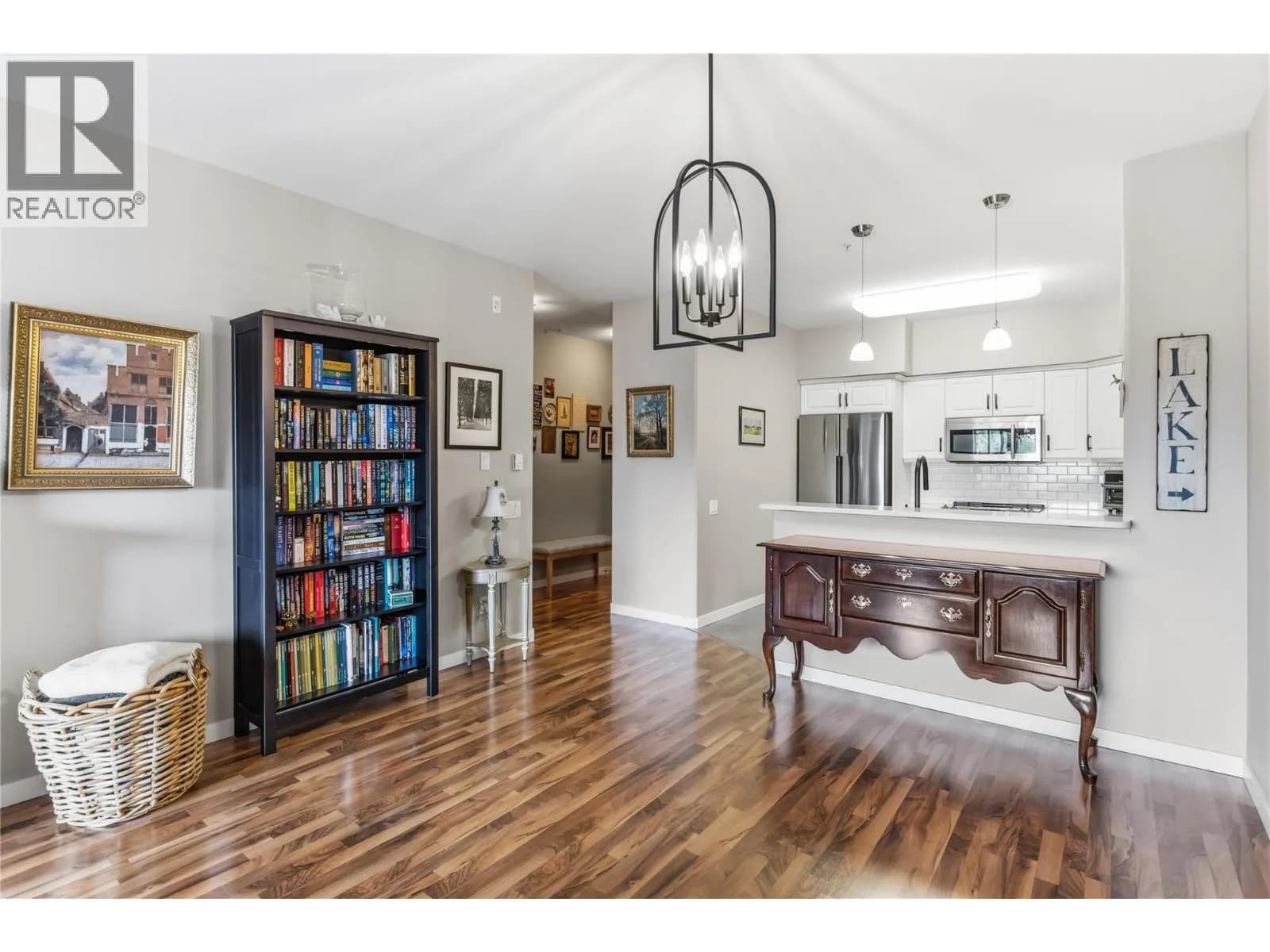 #301 688 Lequime Road, Kelowna, BC photo 3
