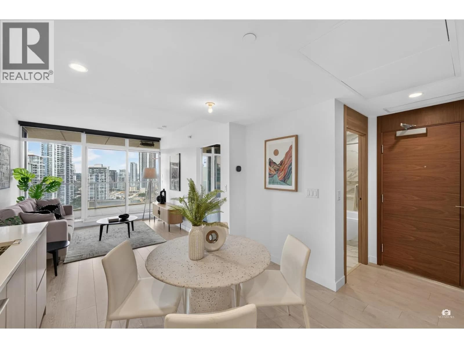 4880 LOUGHEED HIGHWAY, Burnaby