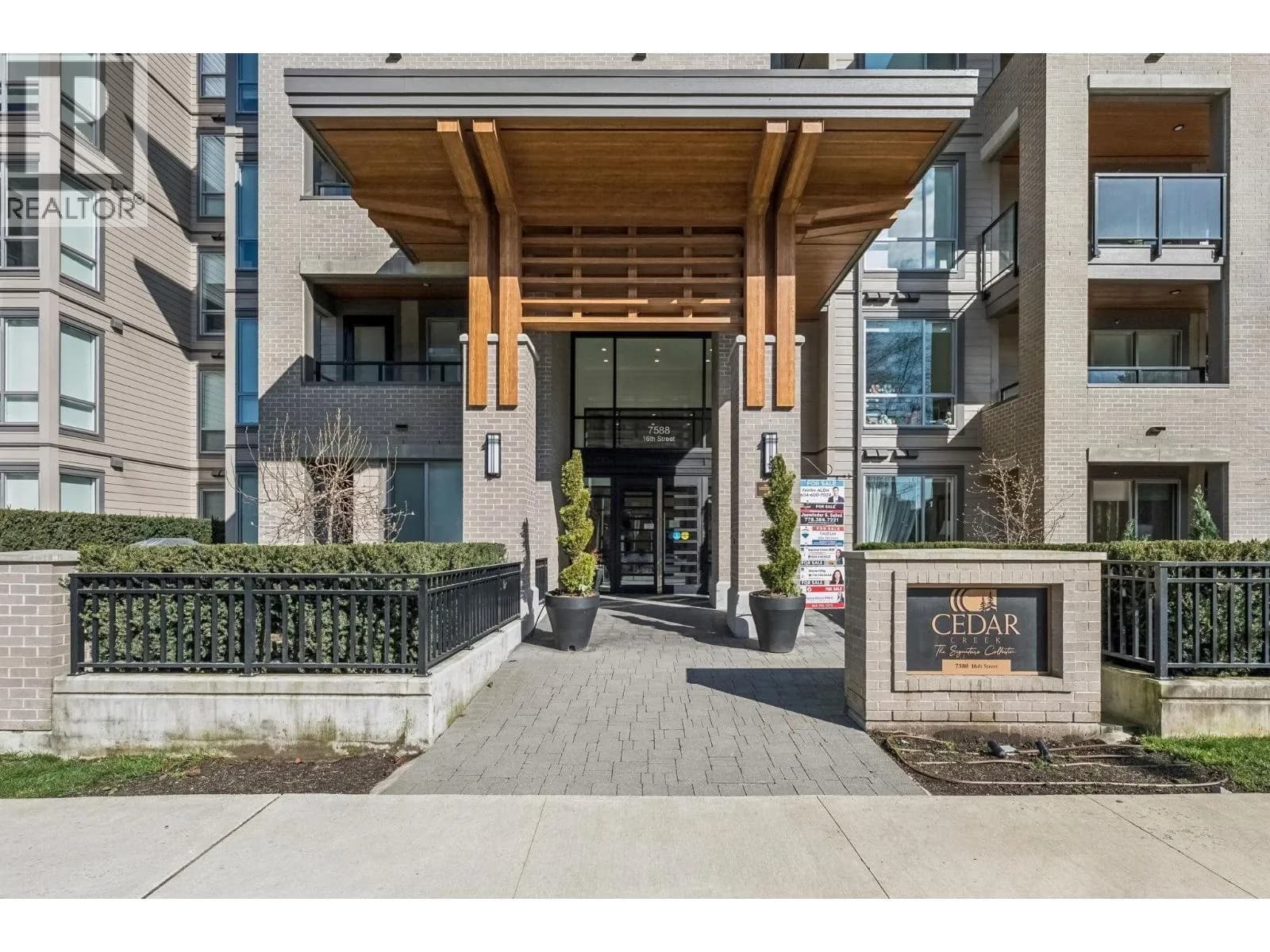 7588 16TH STREET, Burnaby