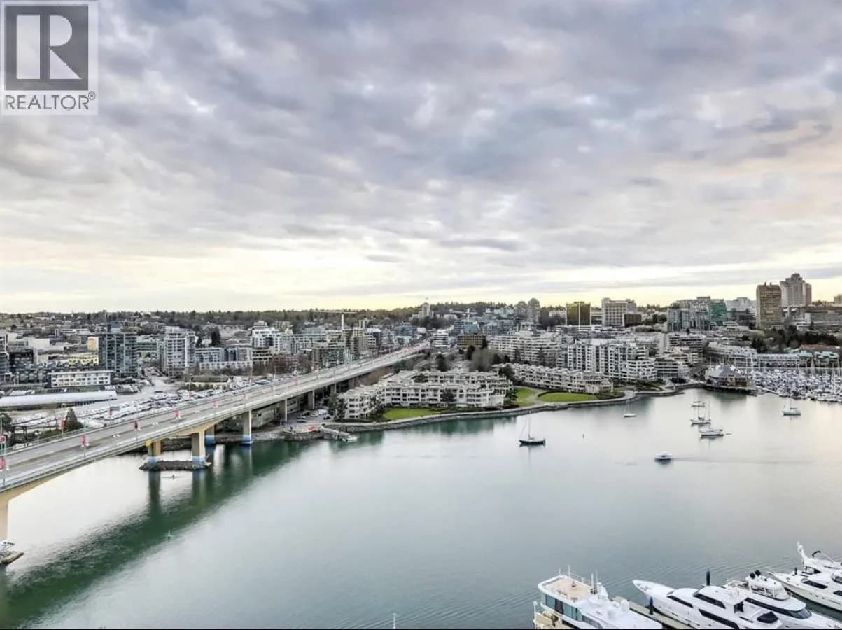 #2706 1033 MARINASIDE CRESCENT, Vancouver, BC photo 3