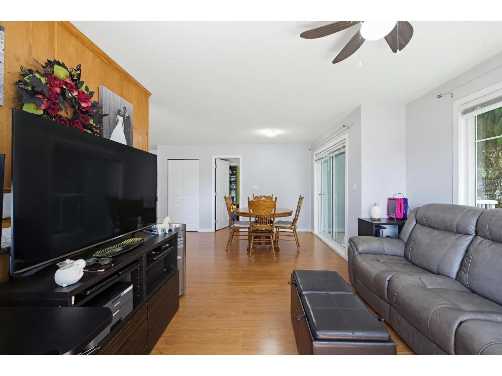 #102 33960 OLD YALE ROAD, Abbotsford, BC photo 3