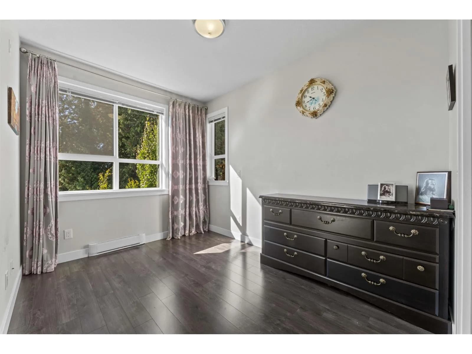#401 10455 154 STREET, Surrey, BC photo 3