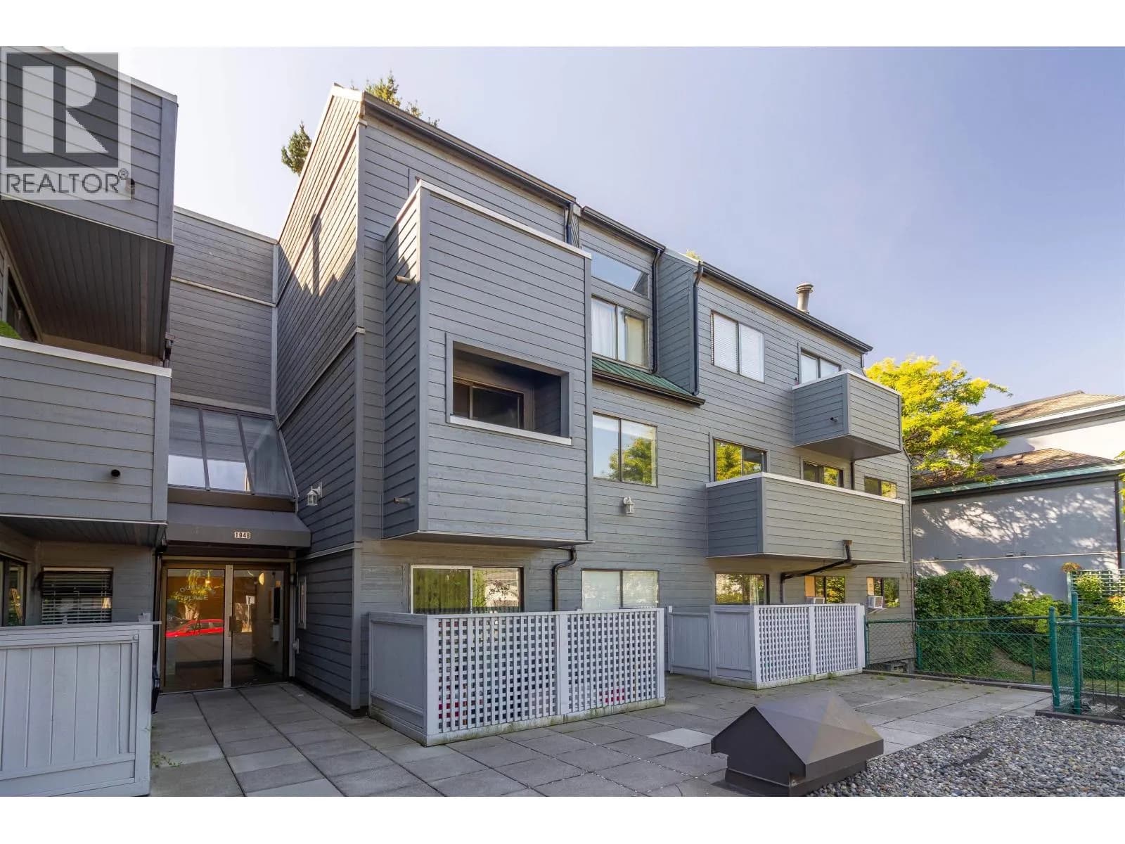 1948 COQUITLAM AVENUE, Port Coquitlam