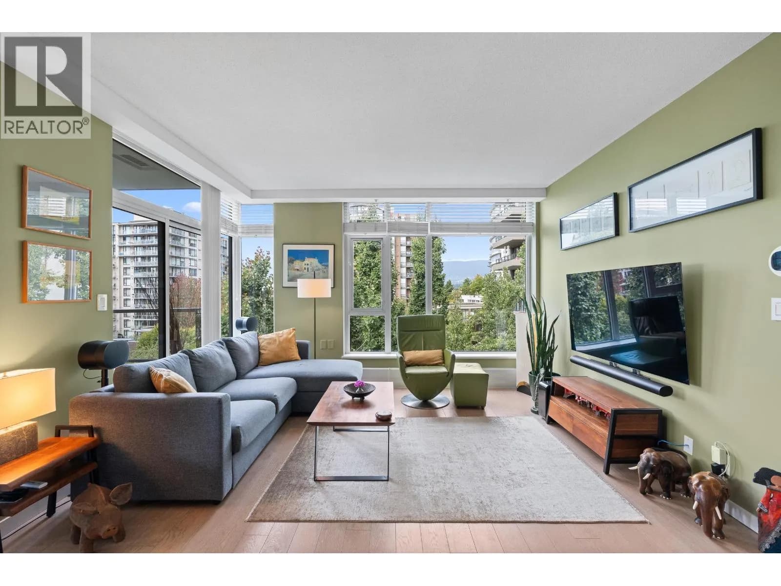#308 135 W 2ND STREET, North Vancouver, BC photo 2