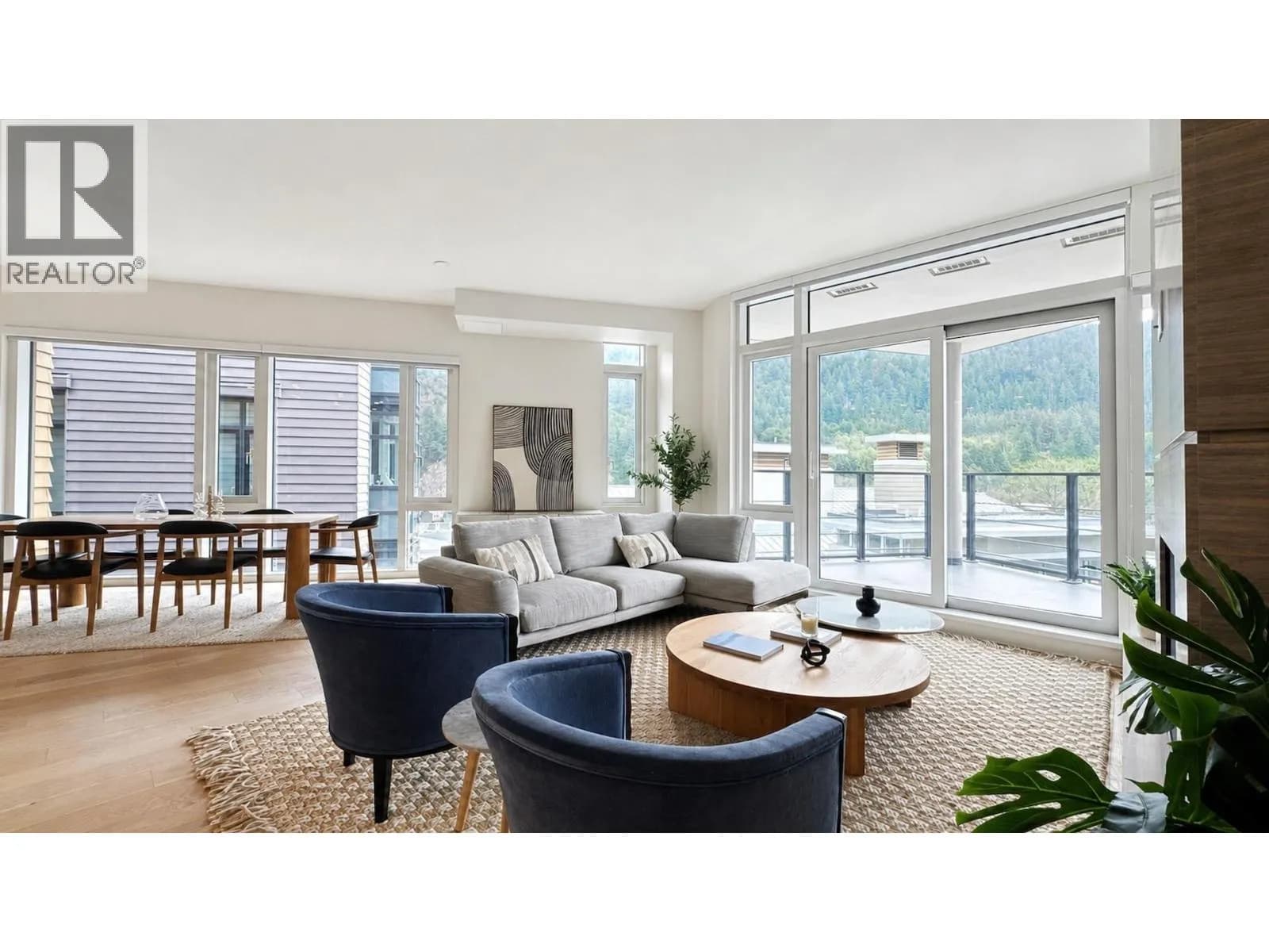 6687 NELSON AVENUE, West Vancouver