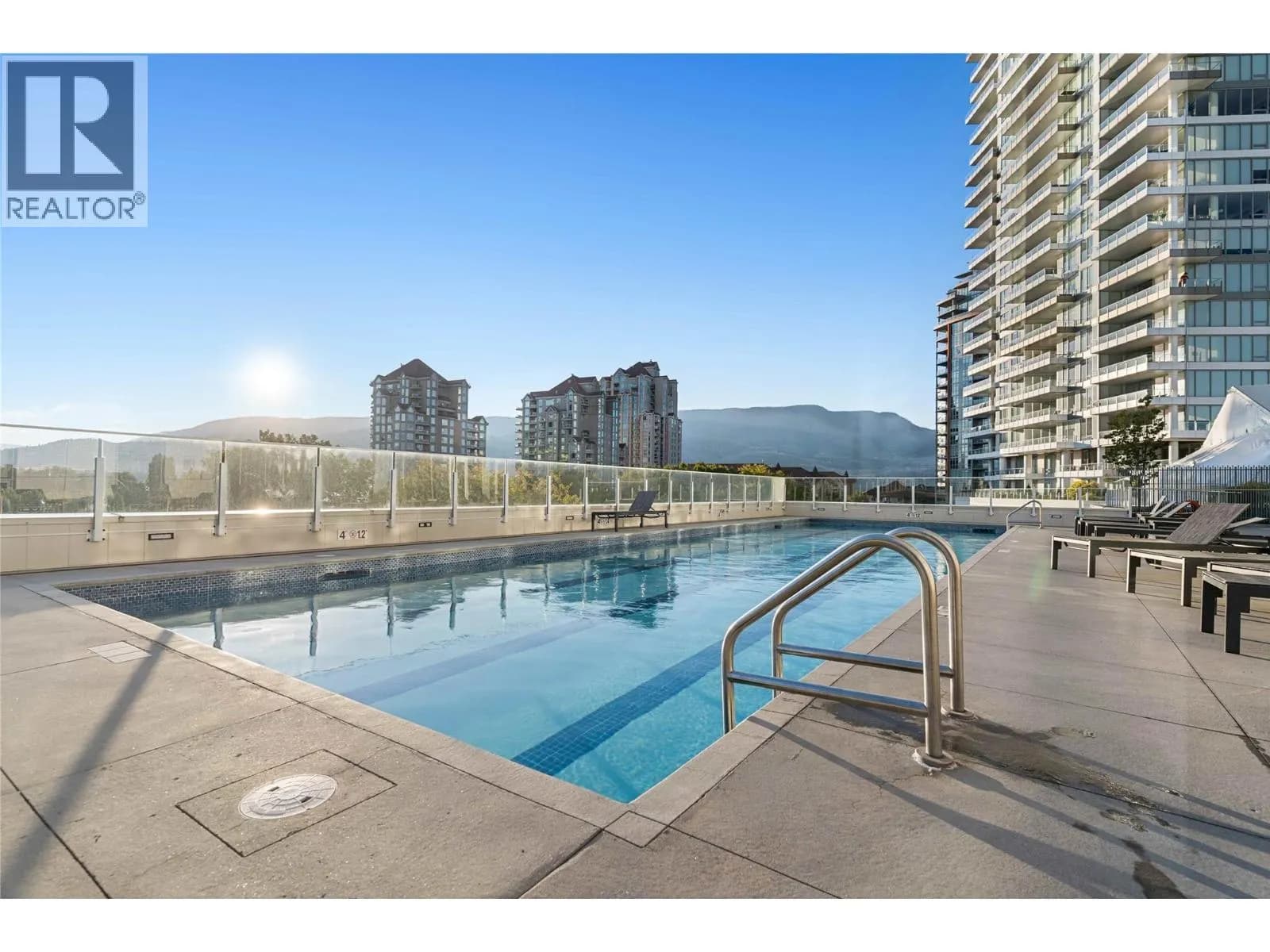 #1401 1181 Sunset Drive, Kelowna, BC photo 1