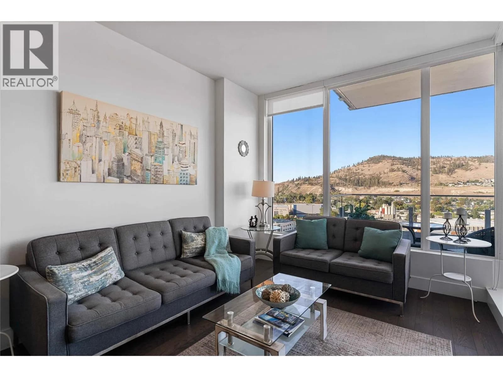 #1401 1181 Sunset Drive, Kelowna, BC photo 3