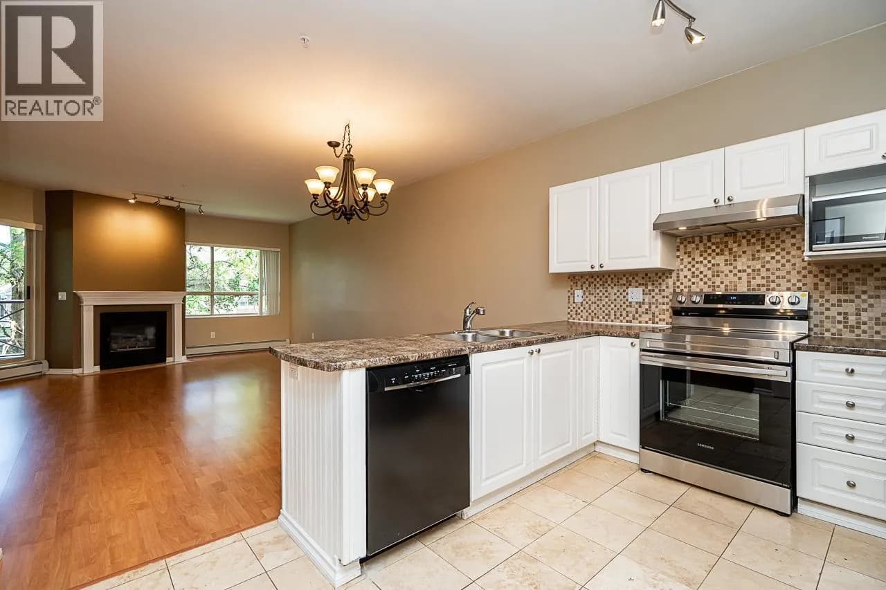 2109 ROWLAND STREET, Port Coquitlam
