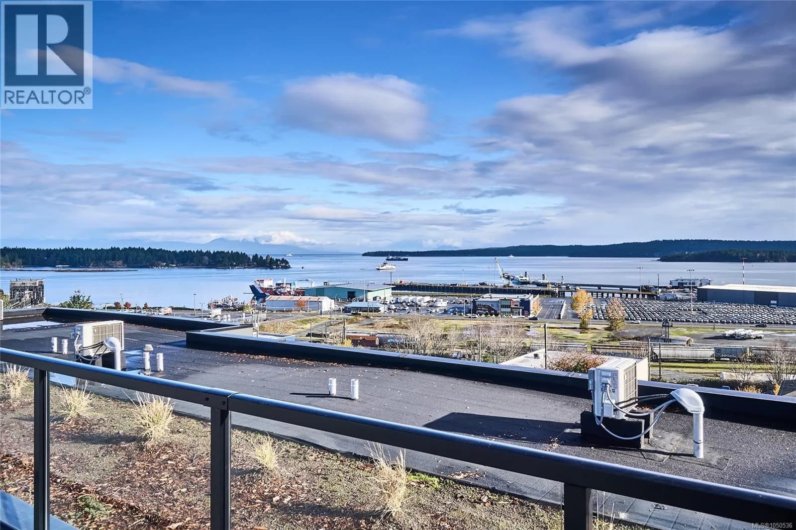 #304 45 Haliburton St, Nanaimo, BC photo 2