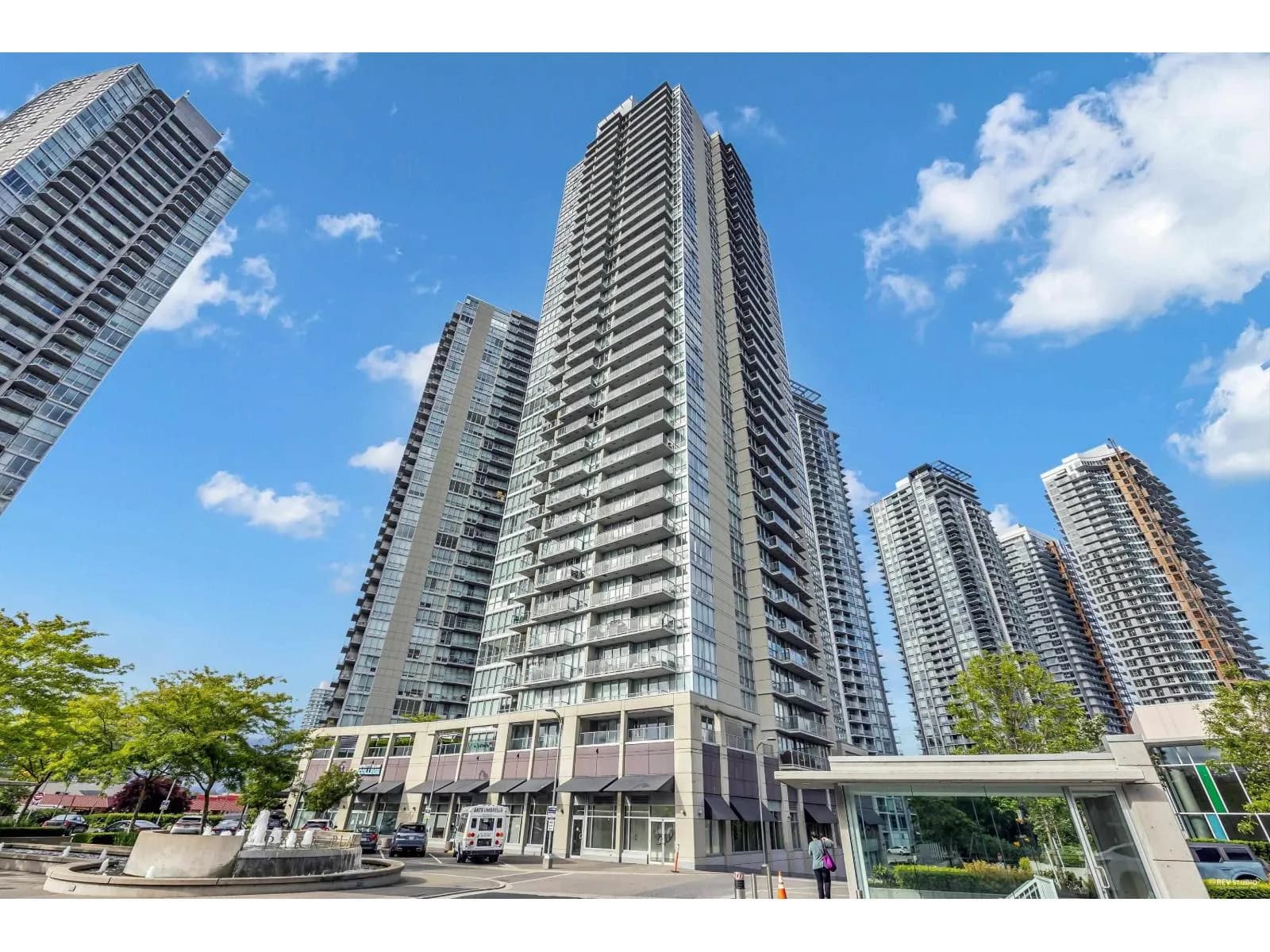 #807 9981 WHALLEY BOULEVARD, Surrey, BC photo 2