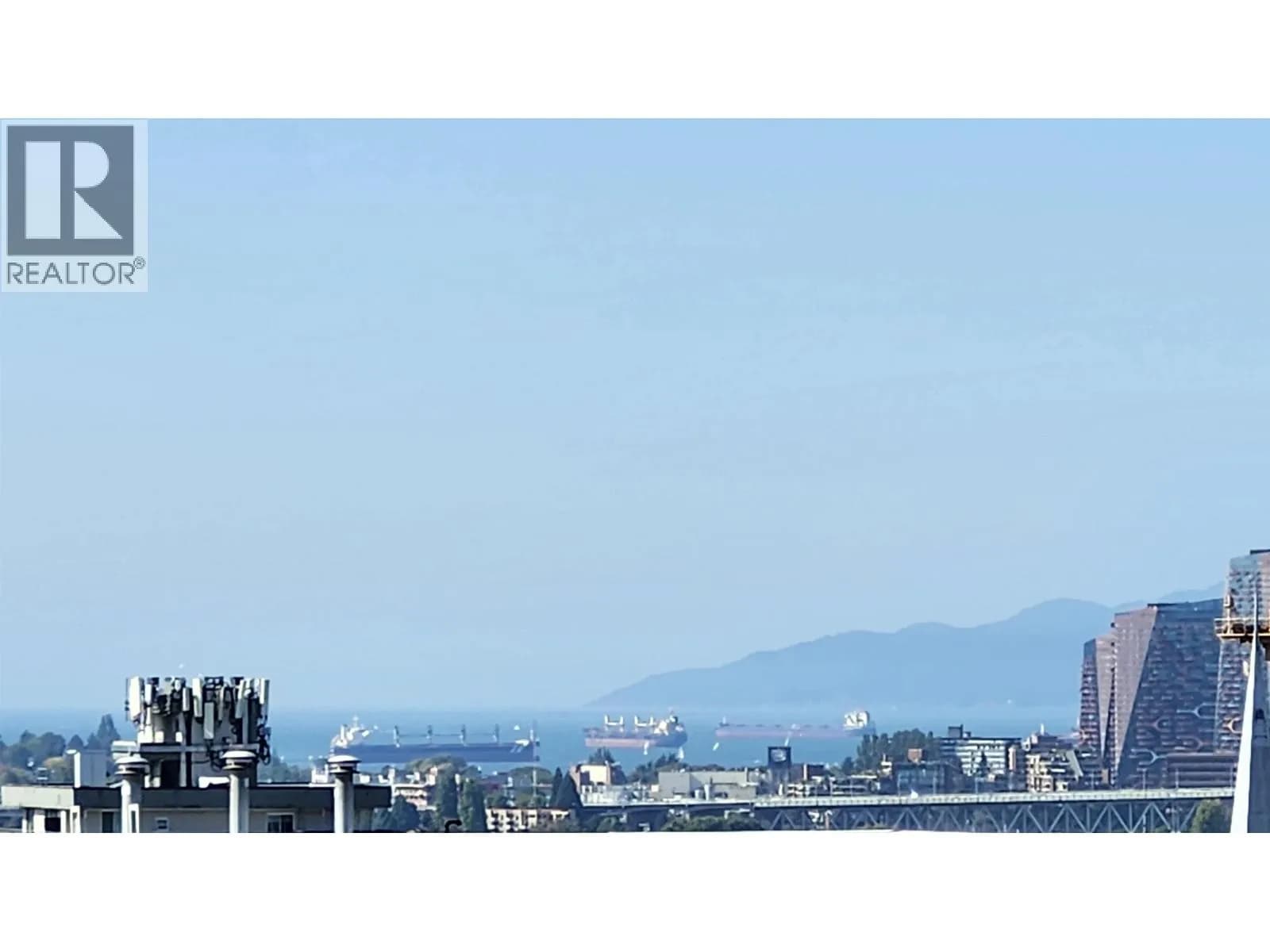 #1003 2770 SOPHIA STREET, Vancouver, BC photo 2