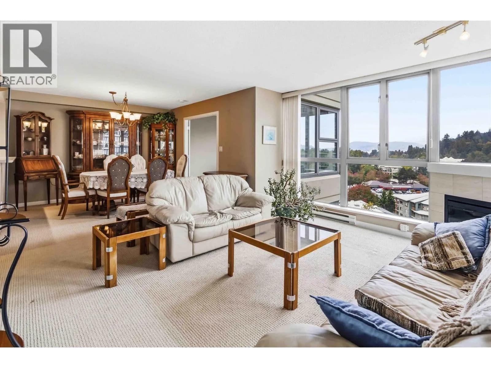 #1006 295 GUILDFORD WAY, Port Moody, BC photo 4