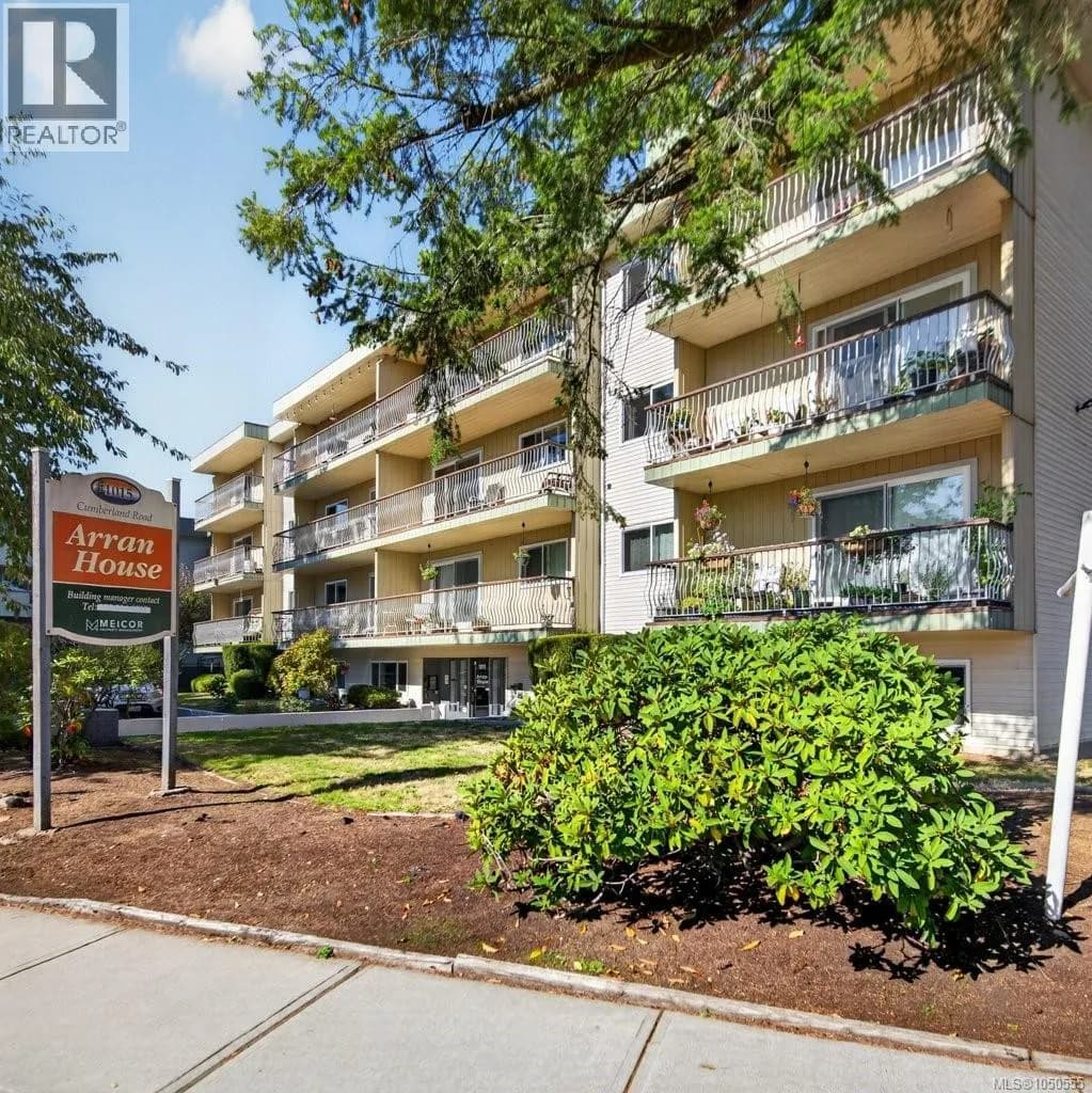 #212 1015 Cumberland Rd, Courtenay, BC photo 1