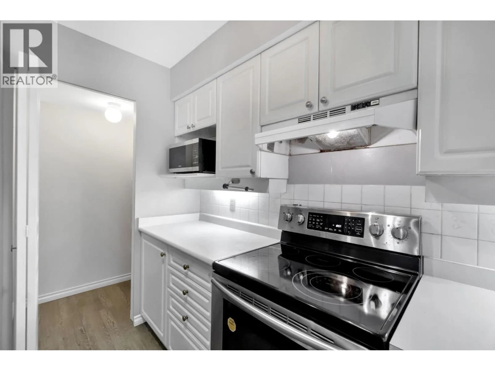 #304A 7025 STRIDE AVENUE, Burnaby, BC photo 4