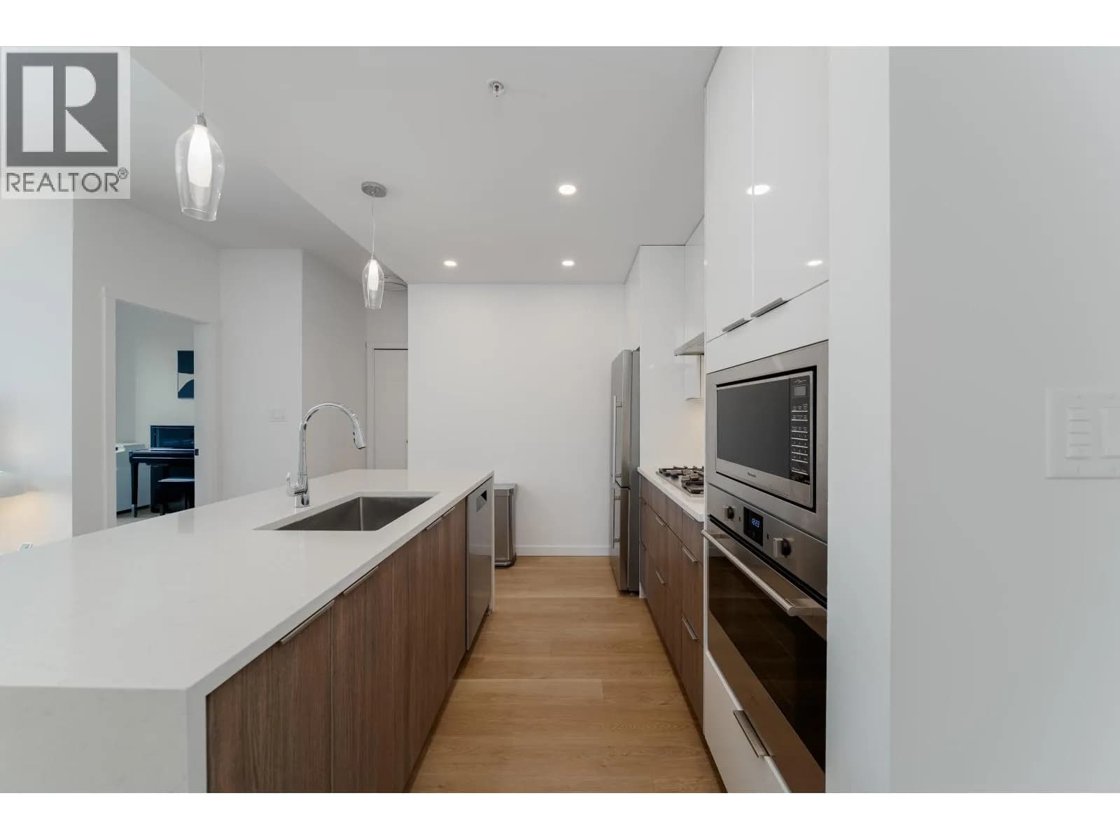 #413 11641 227 STREET, Maple Ridge, BC photo 2