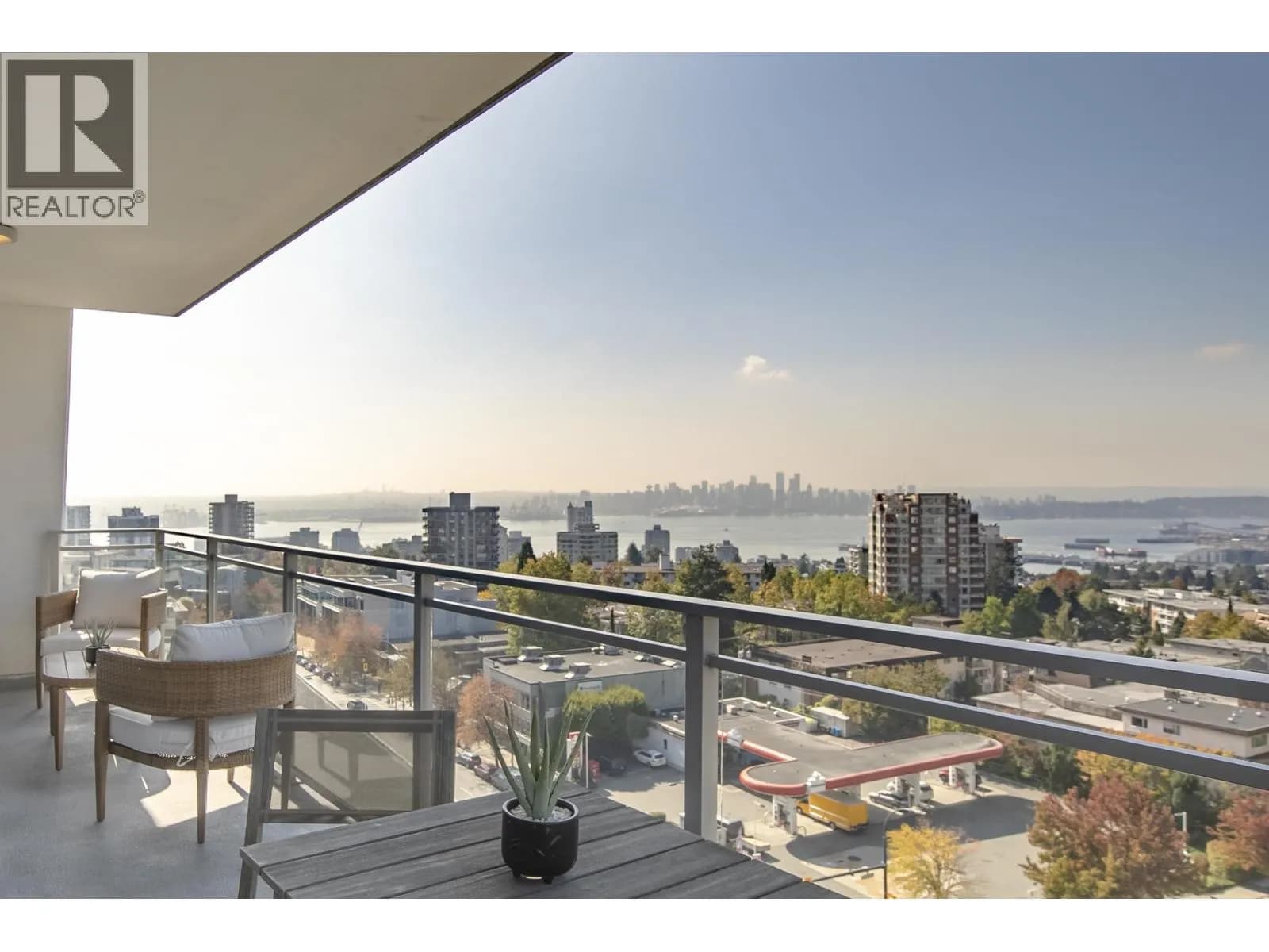 112 E 13TH STREET, North Vancouver