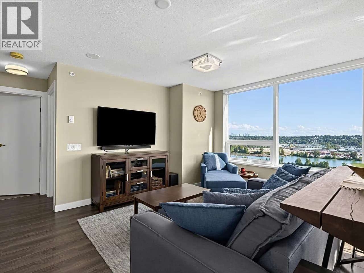 #2205 908 QUAYSIDE DRIVE, New Westminster, BC photo 3