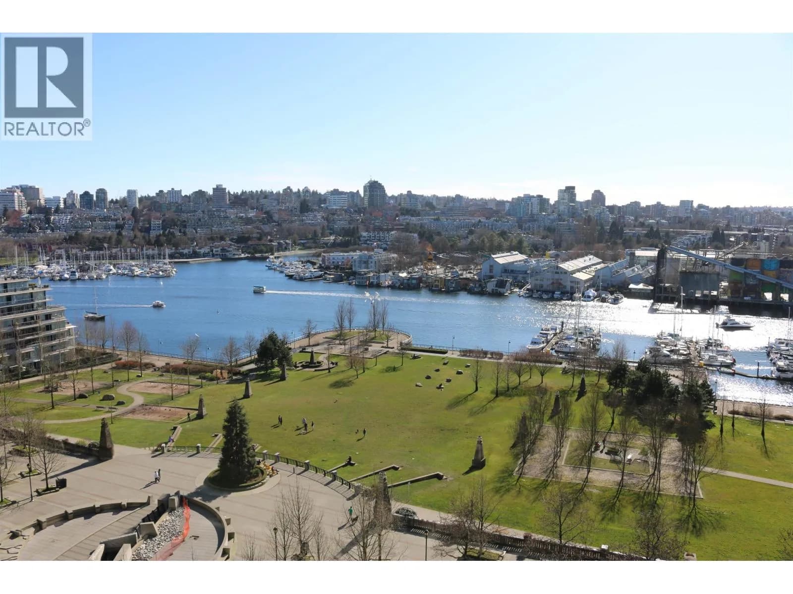 583 BEACH CRESCENT, Vancouver