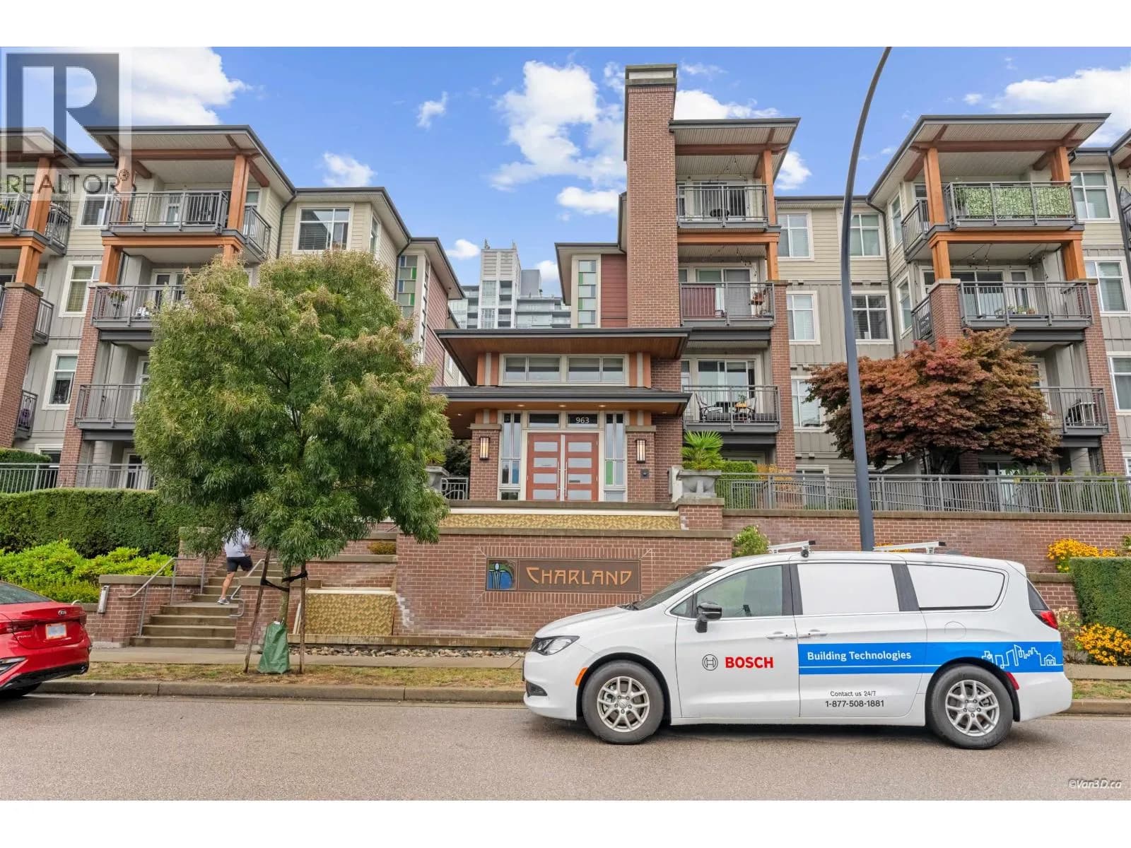 963 CHARLAND AVENUE, Coquitlam
