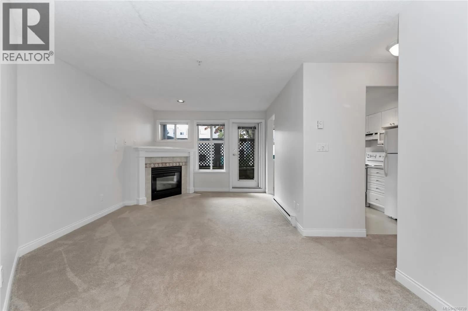 #104 1580 Christmas Ave, Saanich, BC photo 4
