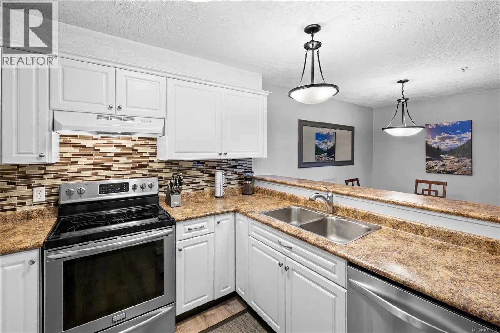 #2 8 White St, Ladysmith, BC photo 3