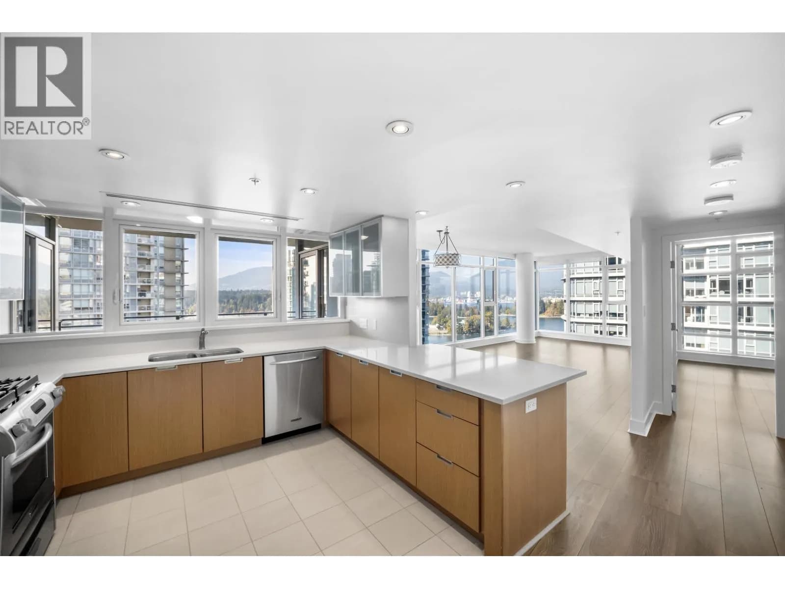 1205 W HASTINGS STREET, Vancouver