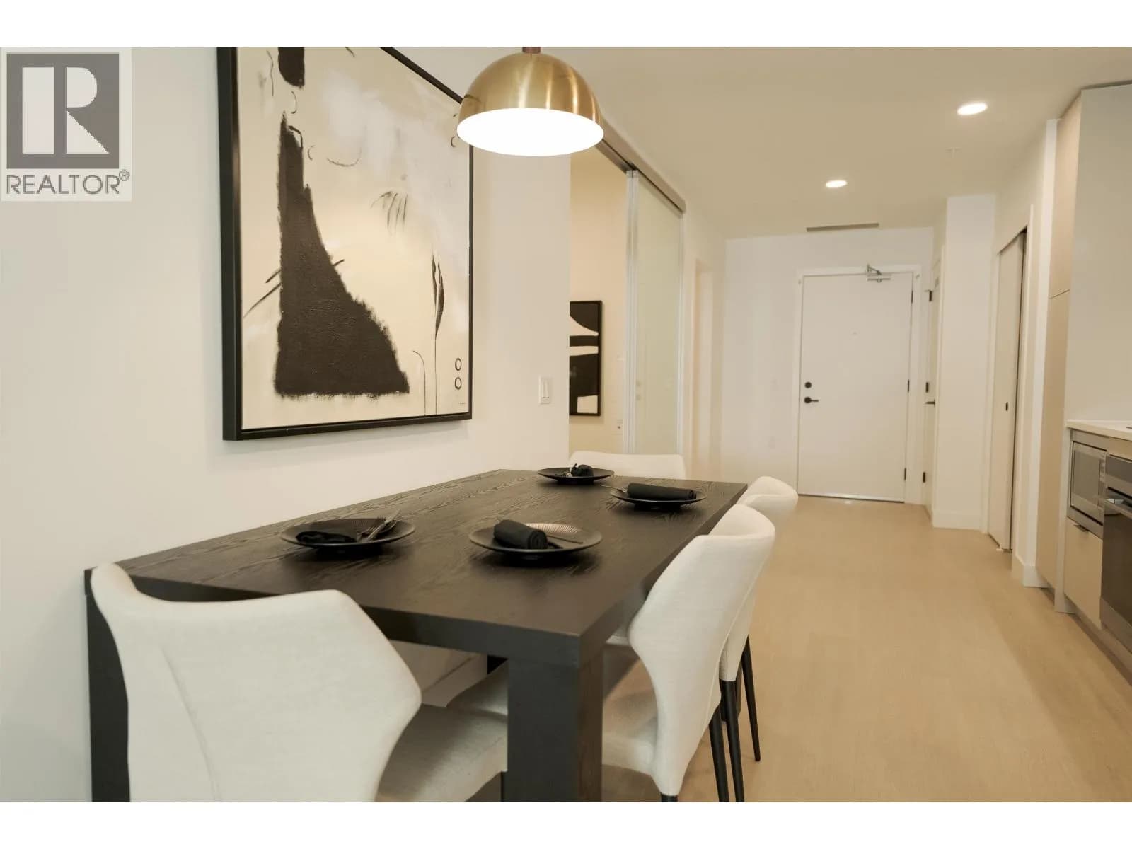 #358 422 E 3RD STREET, North Vancouver, BC photo 2