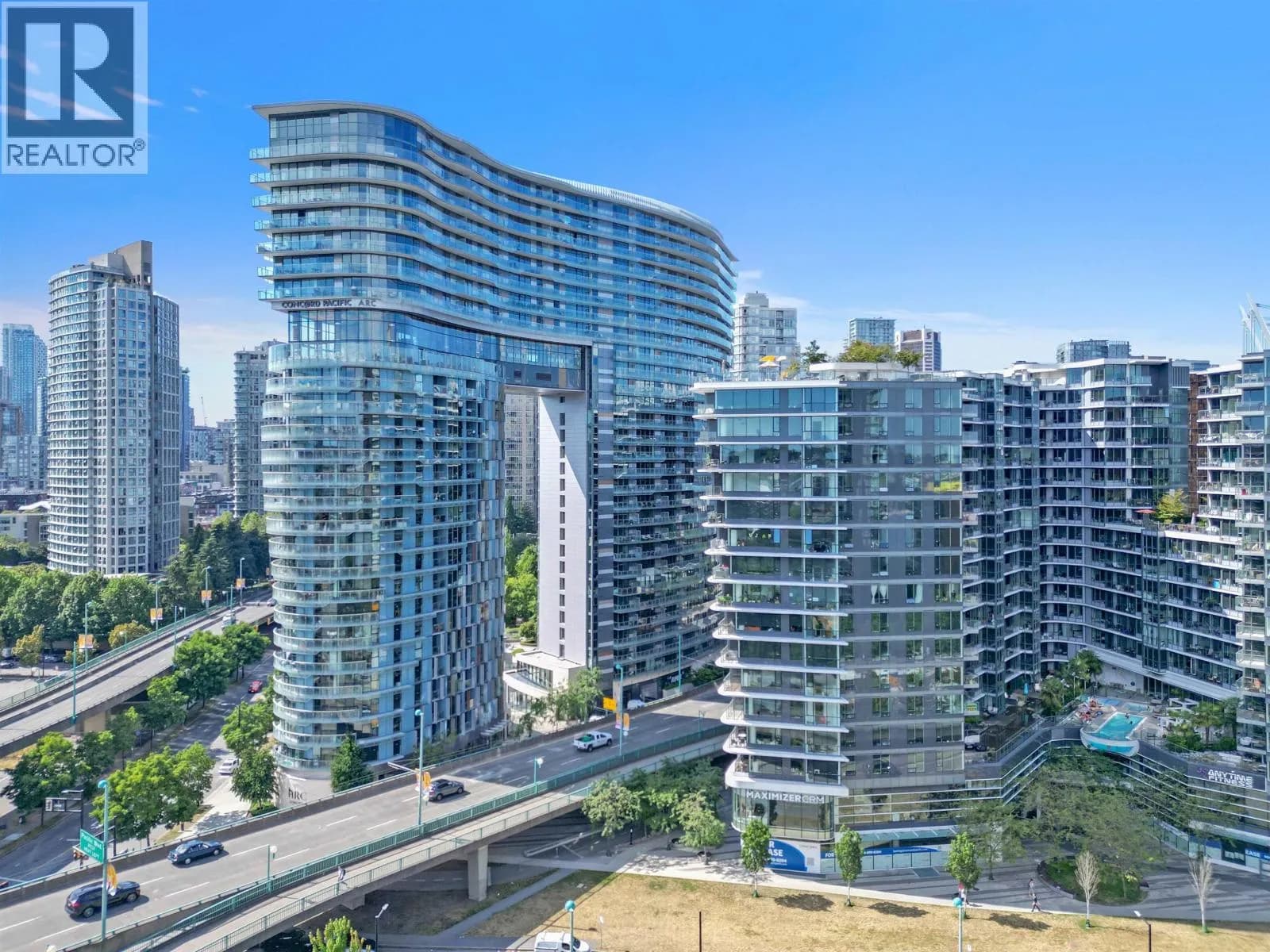 87 NELSON STREET, Vancouver